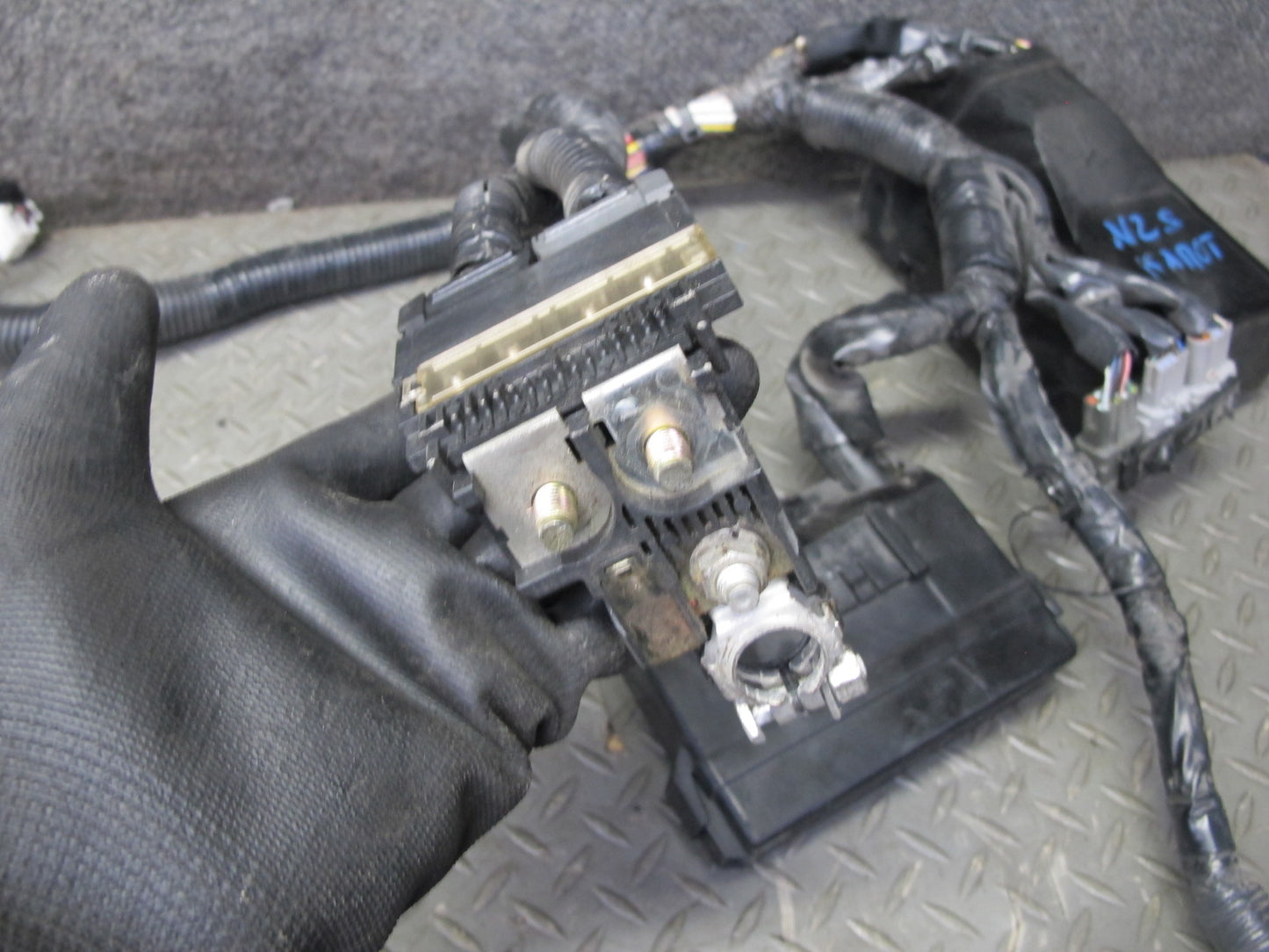 2004 Nissan Z33 350Z3.5L VQ35DE M/T Engine Bay Wire Wiring Harness 24012-CD200