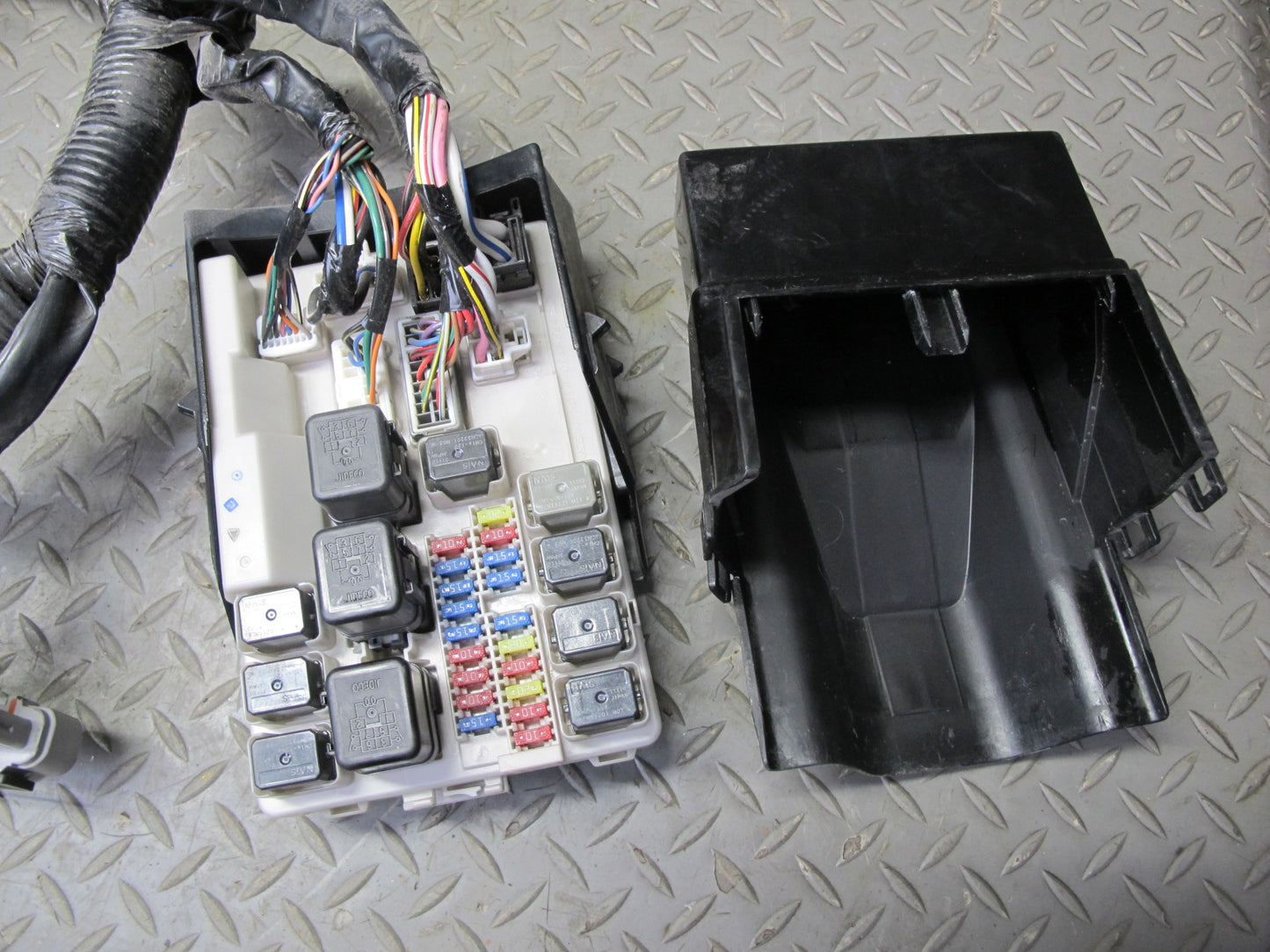 2004 Nissan Z33 350Z3.5L VQ35DE M/T Engine Bay Wire Wiring Harness 24012-CD200