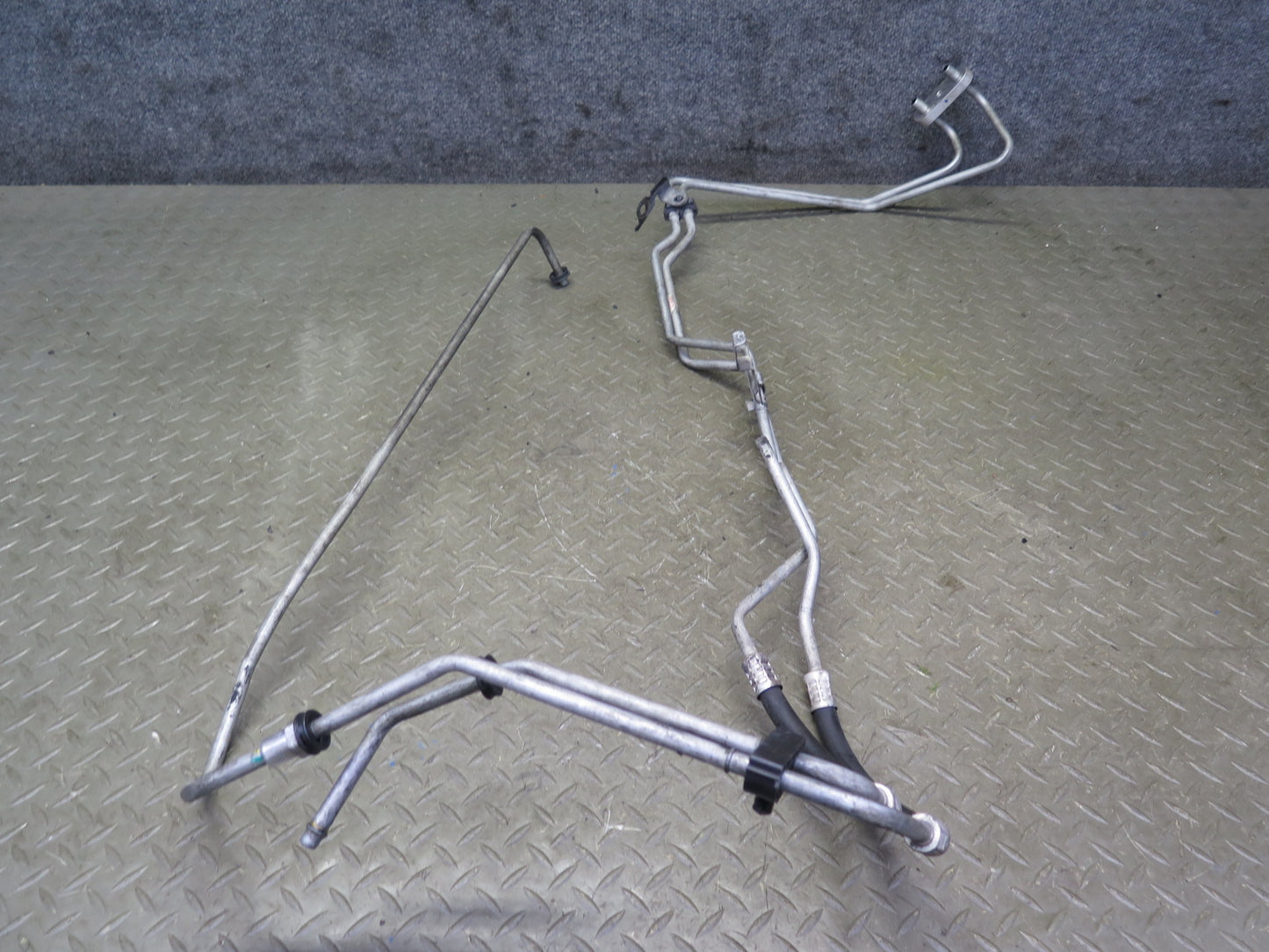 2008-2009 Hummer H2 6.0L Automatic Transmission Oil Cooler Hose Pipe Line Set