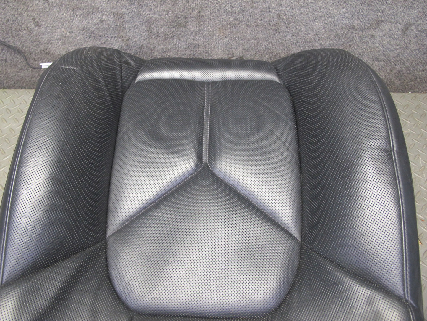 2011-2018 Porsche Cayenne 958 Front Seat Left Side Upper Leather Cushion Black