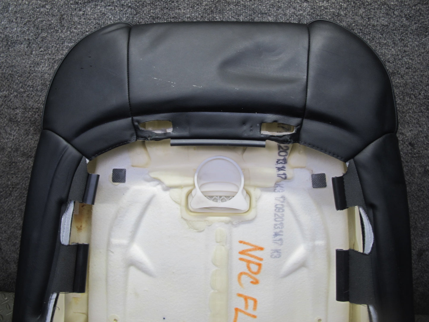 2011-2018 Porsche Cayenne 958 Front Seat Left Side Upper Leather Cushion Black