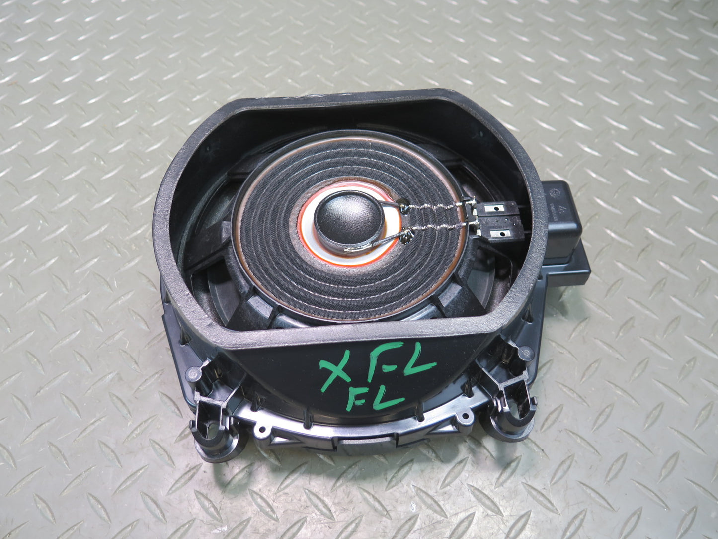 2014-2018 BMW F15 X5 Left & Right Hi-fi Subwoofer Speaker Set of 2
