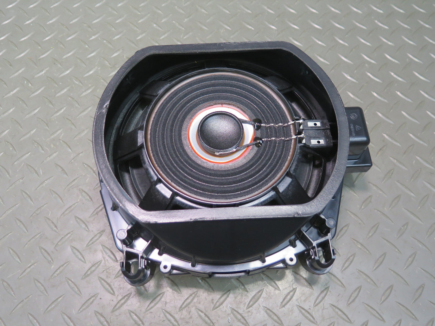 2014-2018 BMW F15 X5 Left & Right Hi-fi Subwoofer Speaker Set of 2