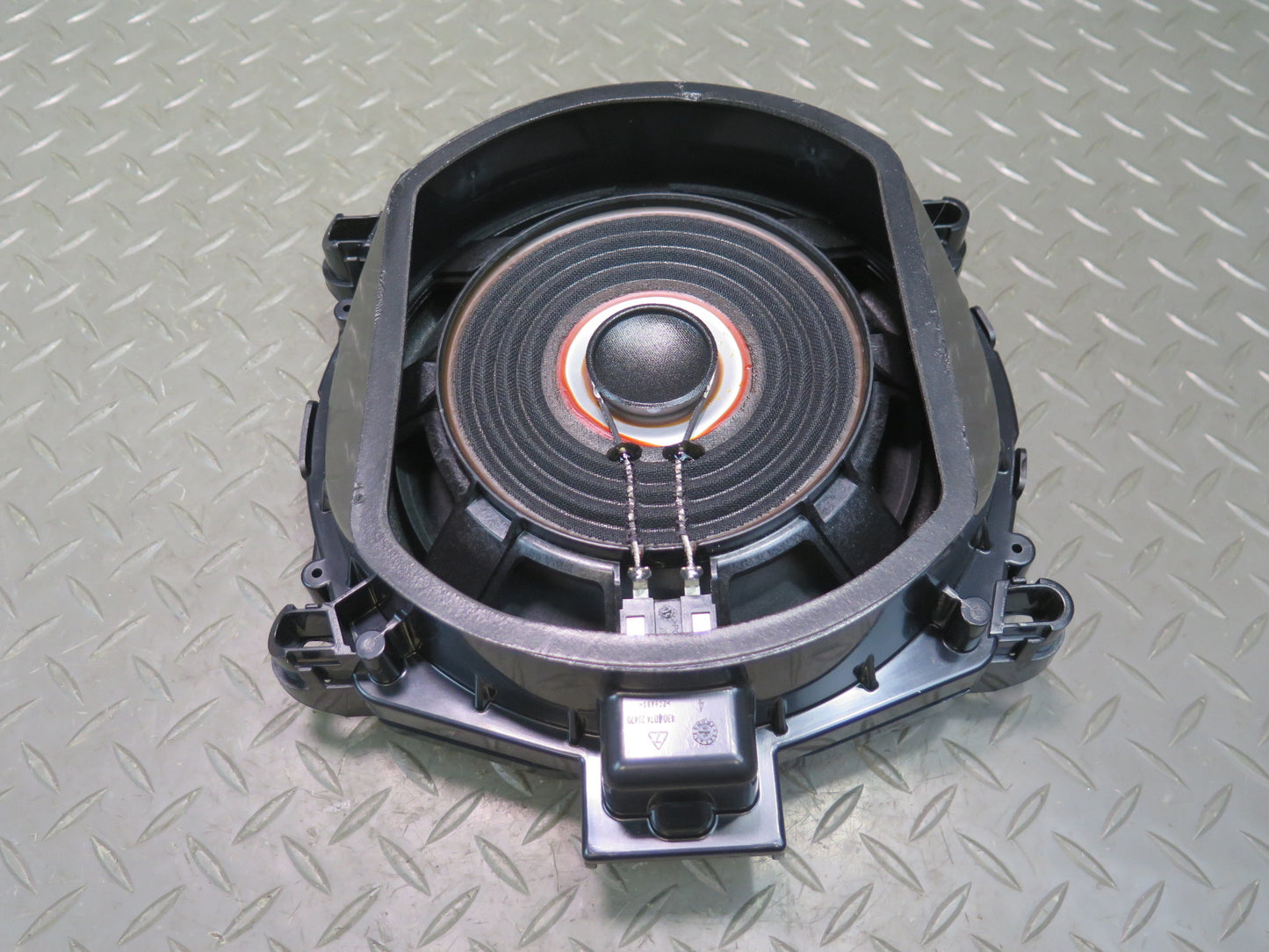 2014-2018 BMW F15 X5 Left & Right Hi-fi Subwoofer Speaker Set of 2