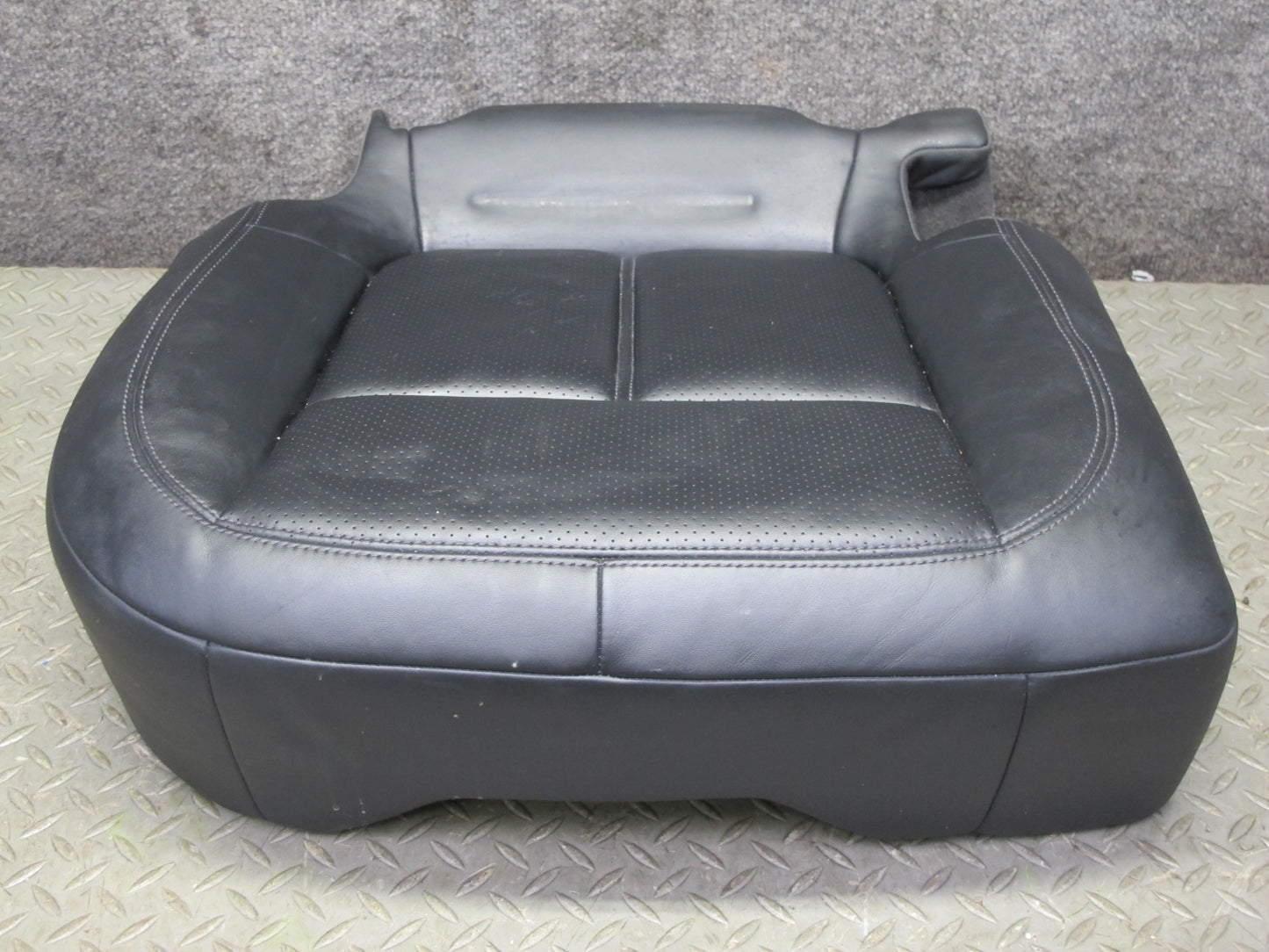 2011-2018 Porsche Cayenne 958 Rear Seat Right Side Lower Leather Cushion Black