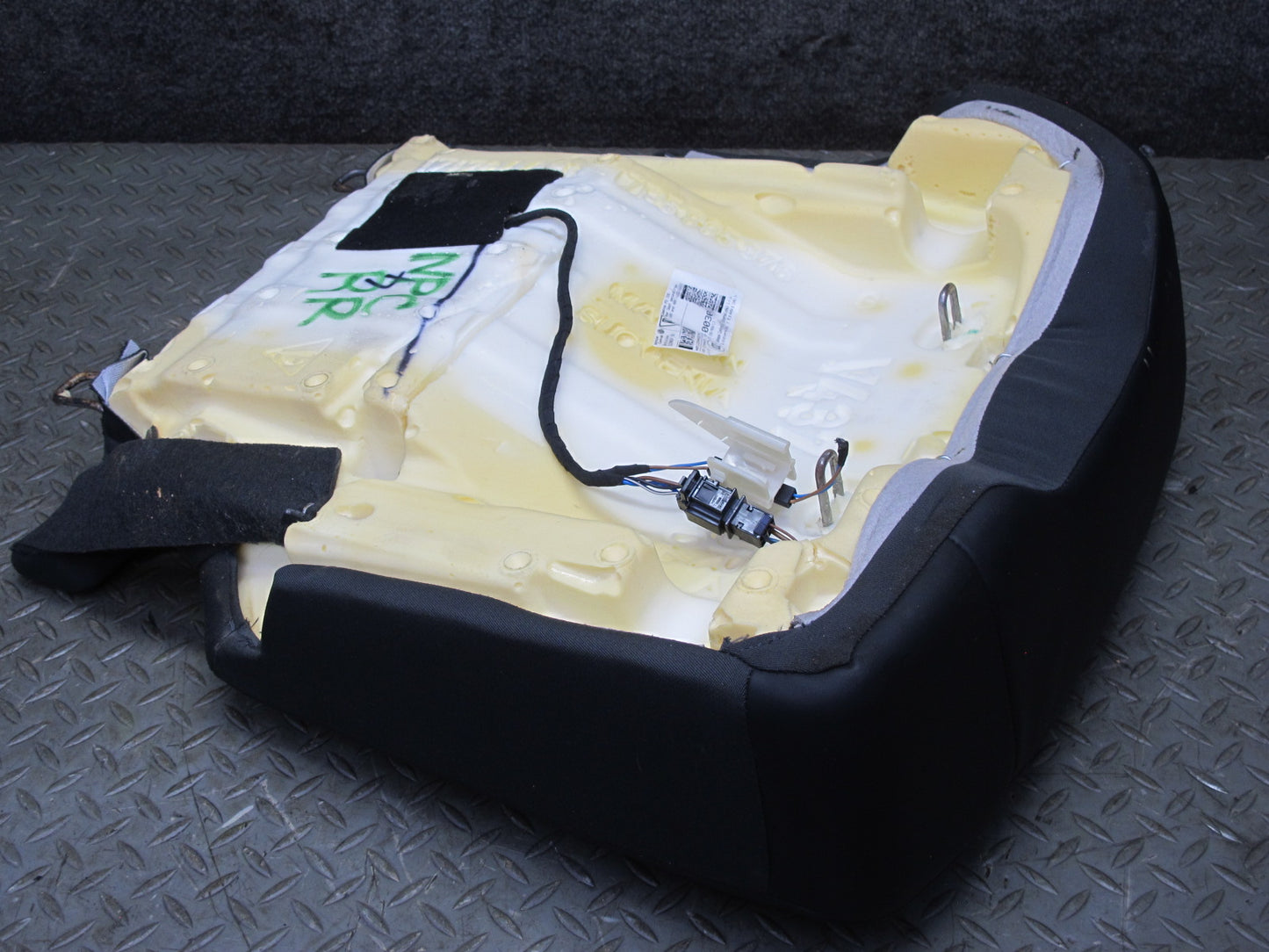 2011-2018 Porsche Cayenne 958 Rear Seat Right Side Lower Leather Cushion Black