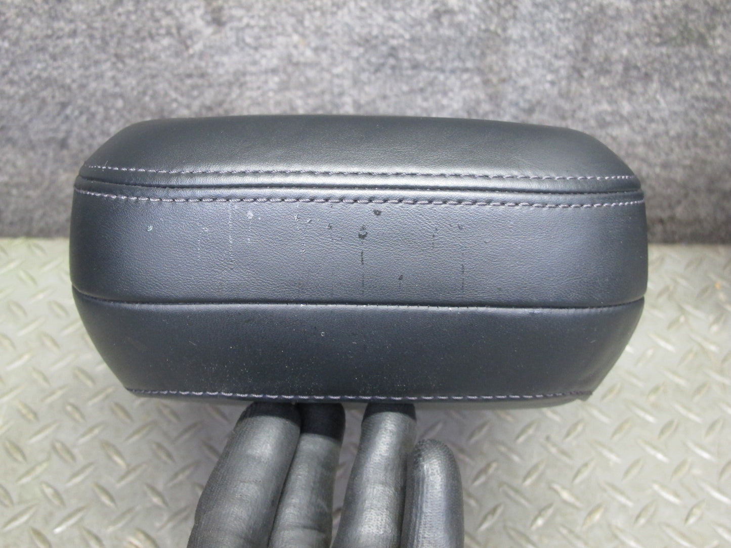 2011-2018 Porsche Cayenne 958 Front Left & Right Side Seat Headrest Set