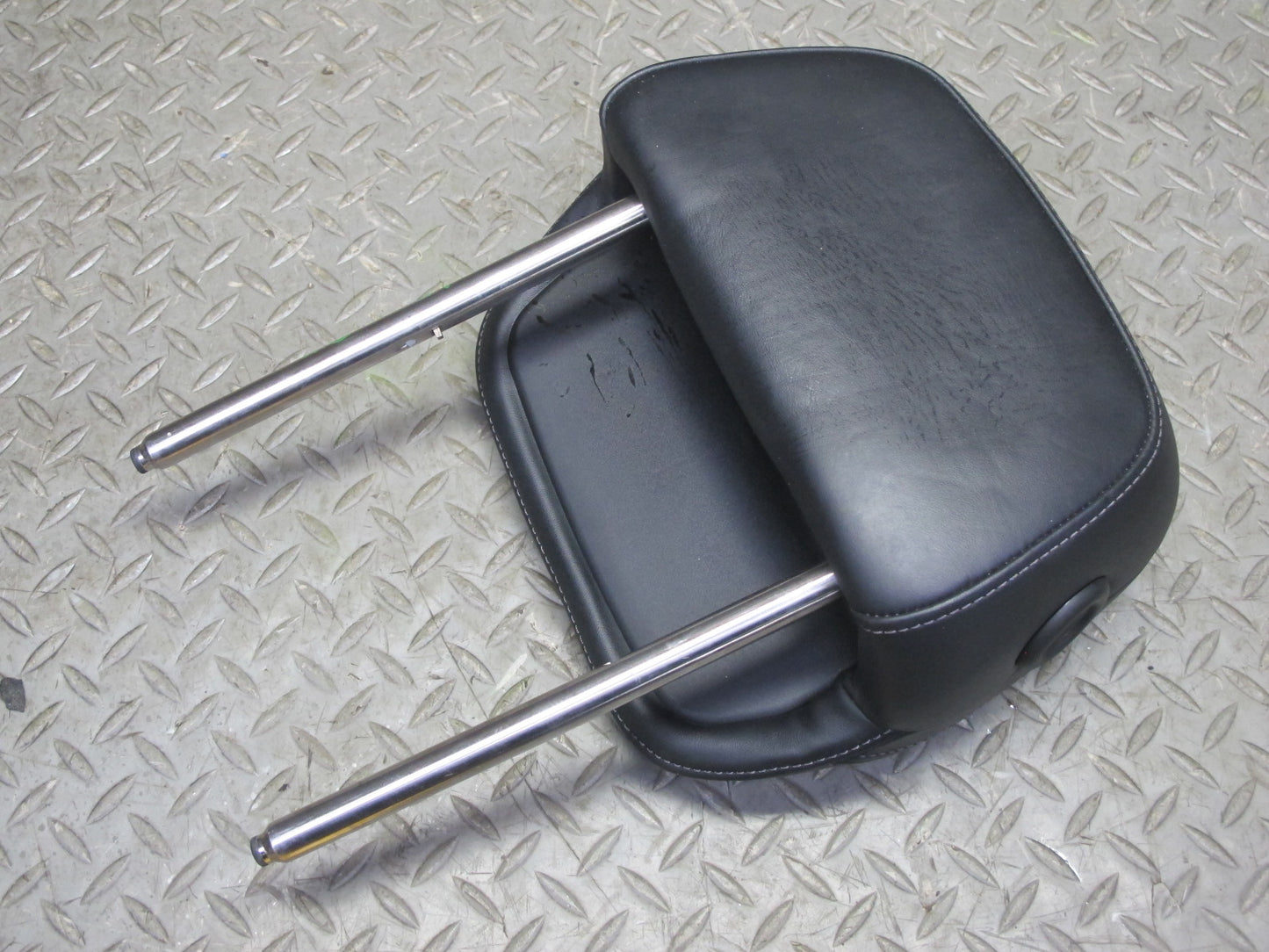 2011-2018 Porsche Cayenne 958 Rear Left Center Right Side Seat Headrest Set