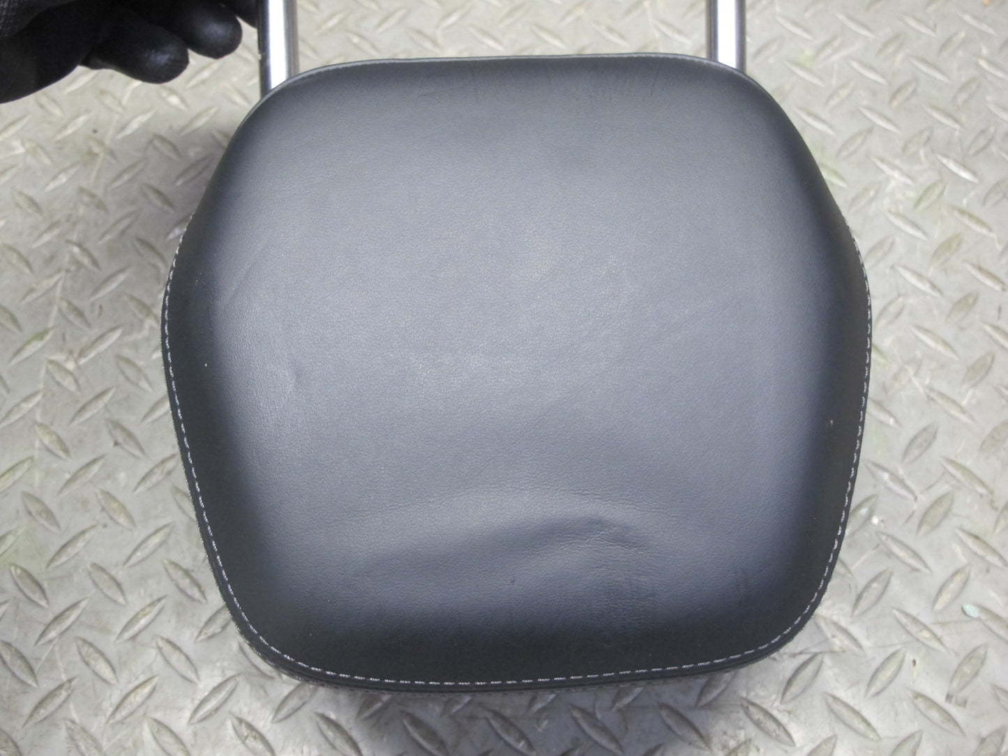 2011-2018 Porsche Cayenne 958 Rear Left Center Right Side Seat Headrest Set