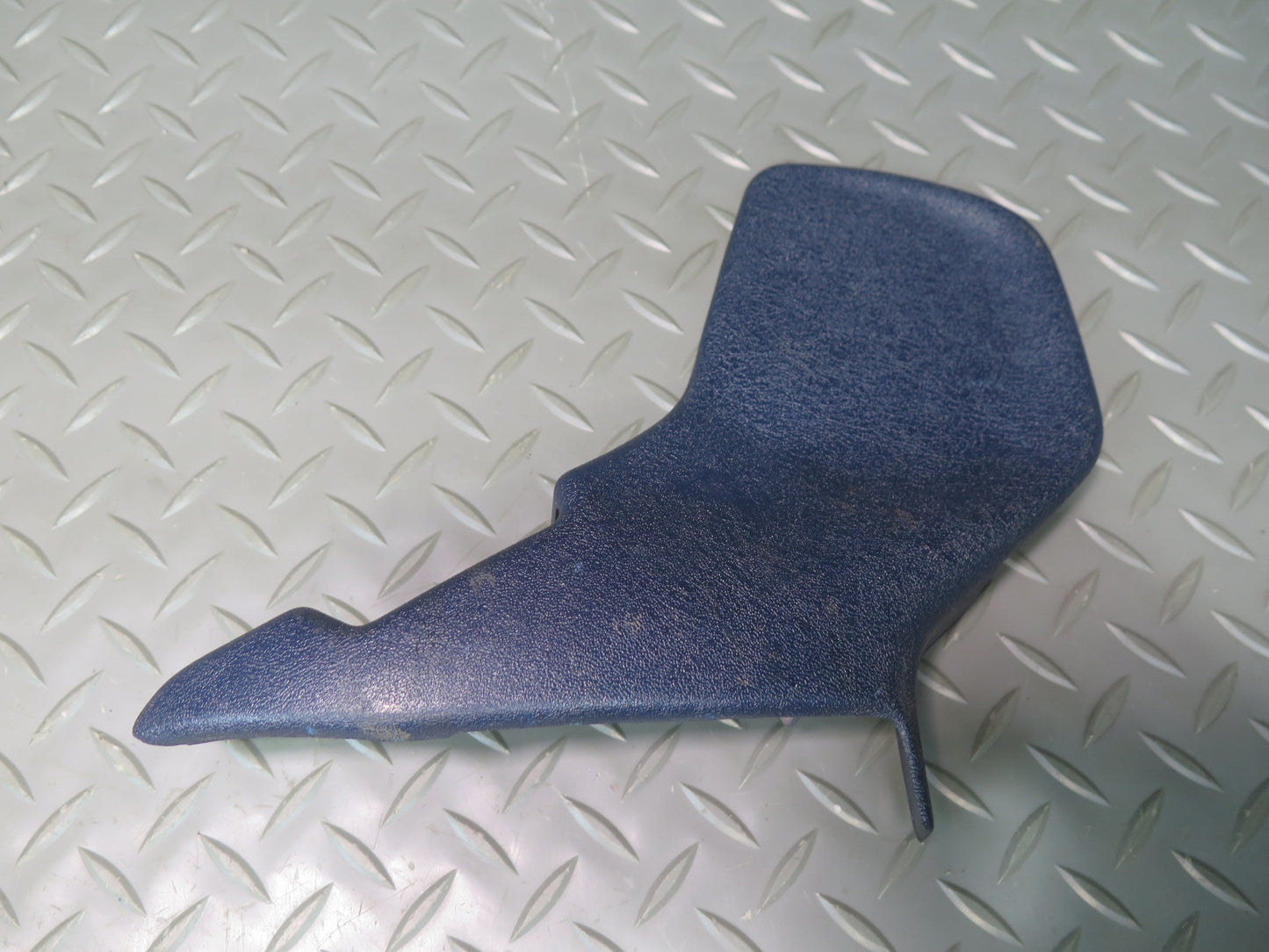 82-85 Mercedes W123 300D Front Right Seat Trim Blue w Adjustment Knob Set OEM