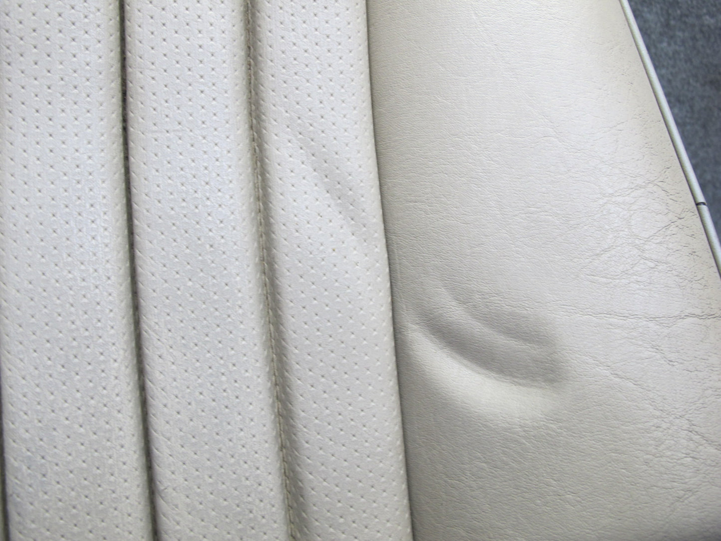 90-95 Mercedes W124 300D Front Left Seat Upper Backrest Cushion Beige OEM