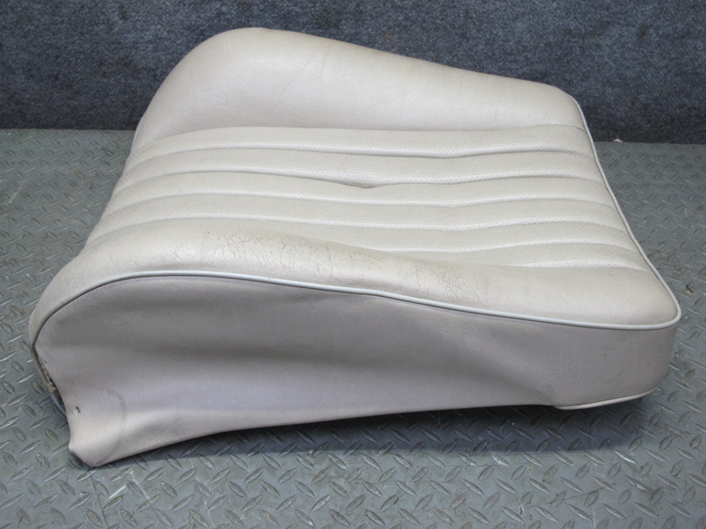 90-95 Mercedes W124 300D Front Right Seat Upper Backrest Cushion Beige OEM