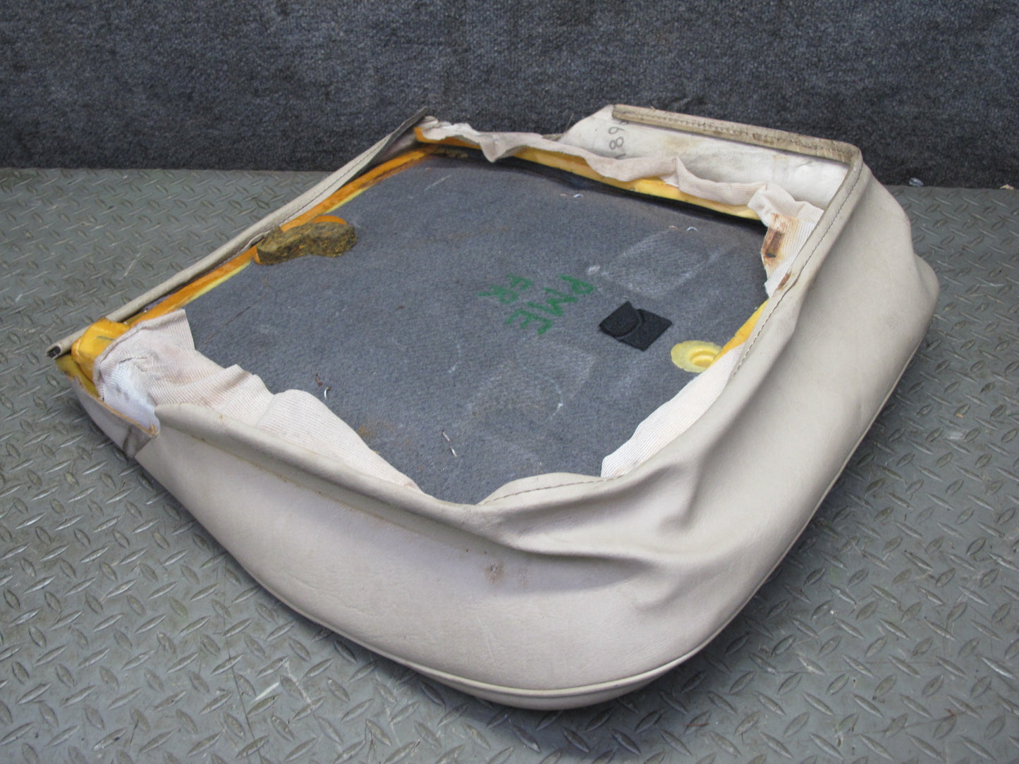 90-95 Mercedes W124 300D Front Right Seat Lower Leather Cushion Beige OEM