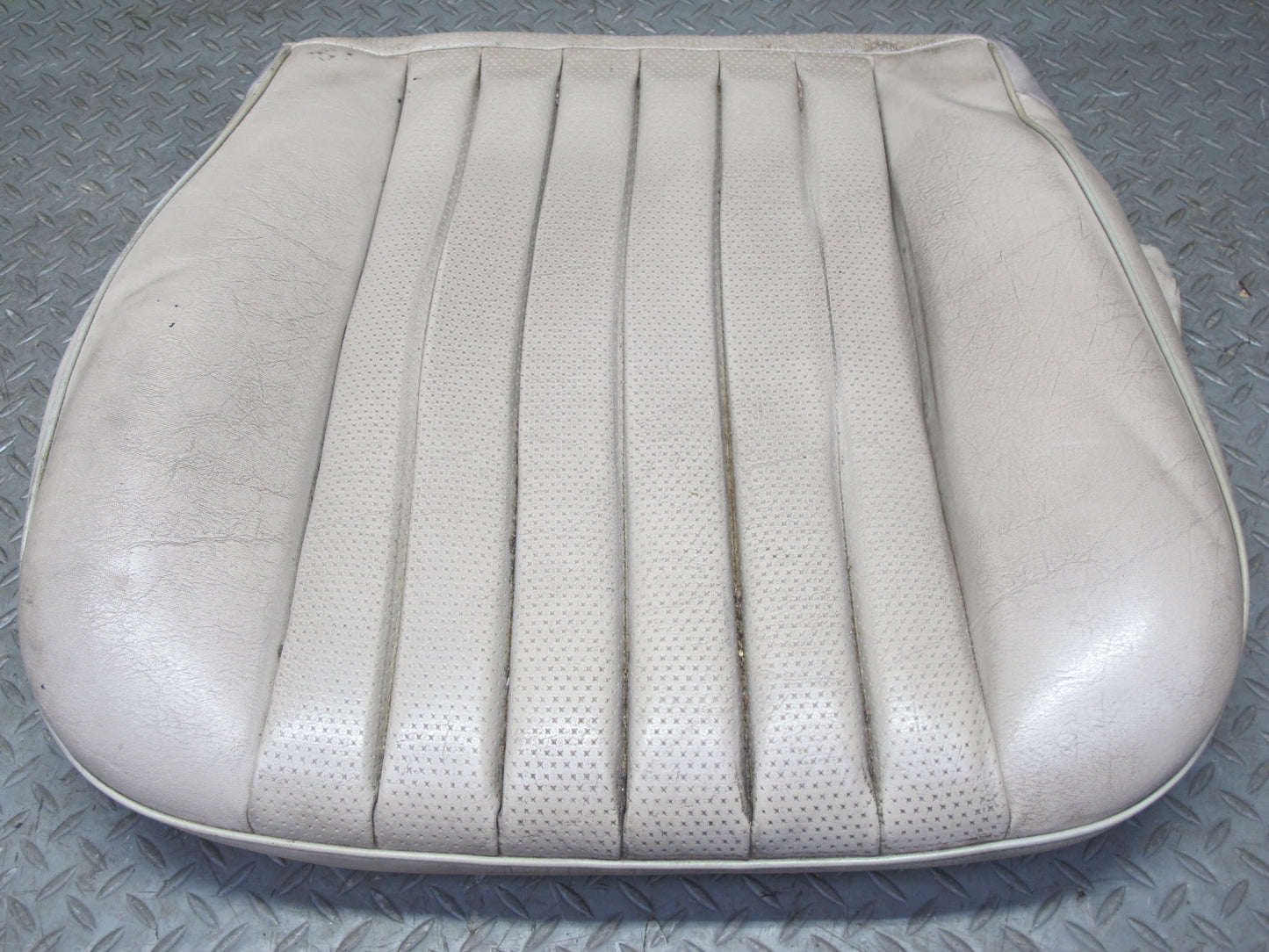 90-95 Mercedes W124 300D Front Left Seat Lower Leather Cushion Beige OEM