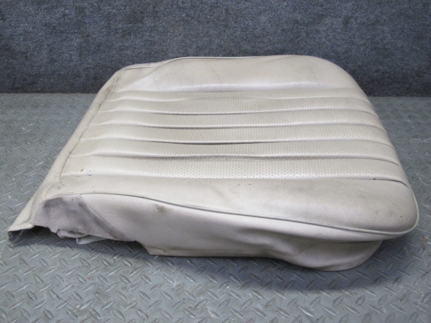 90-95 Mercedes W124 300D Front Left Seat Lower Leather Cushion Beige OEM