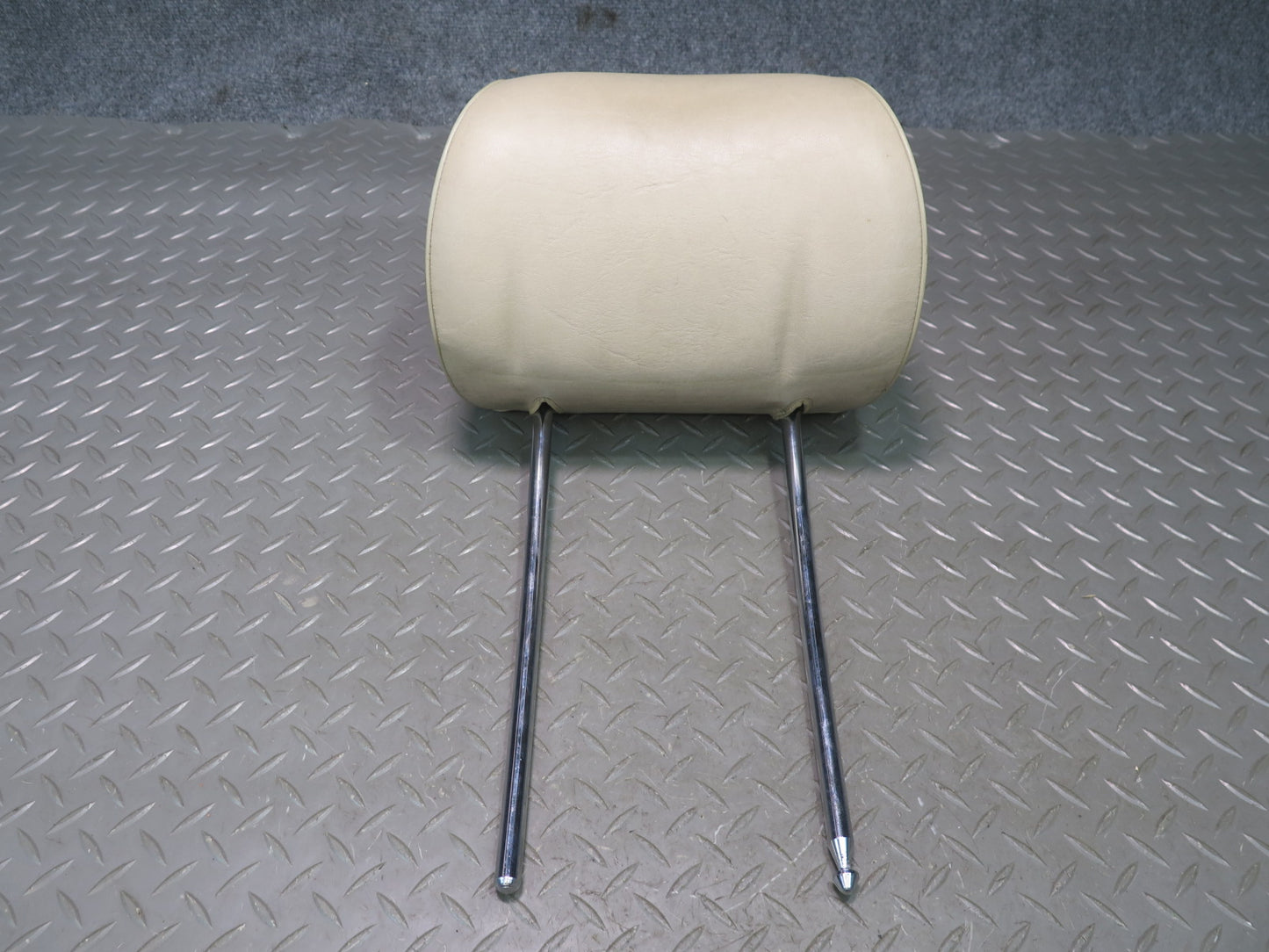 90-95 Mercedes W124 300D Front Left & Right Seat Leather Headrest Beige Set OEM