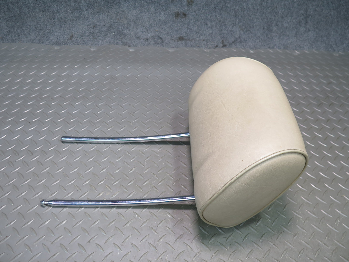 90-95 Mercedes W124 300D Front Left & Right Seat Leather Headrest Beige Set OEM