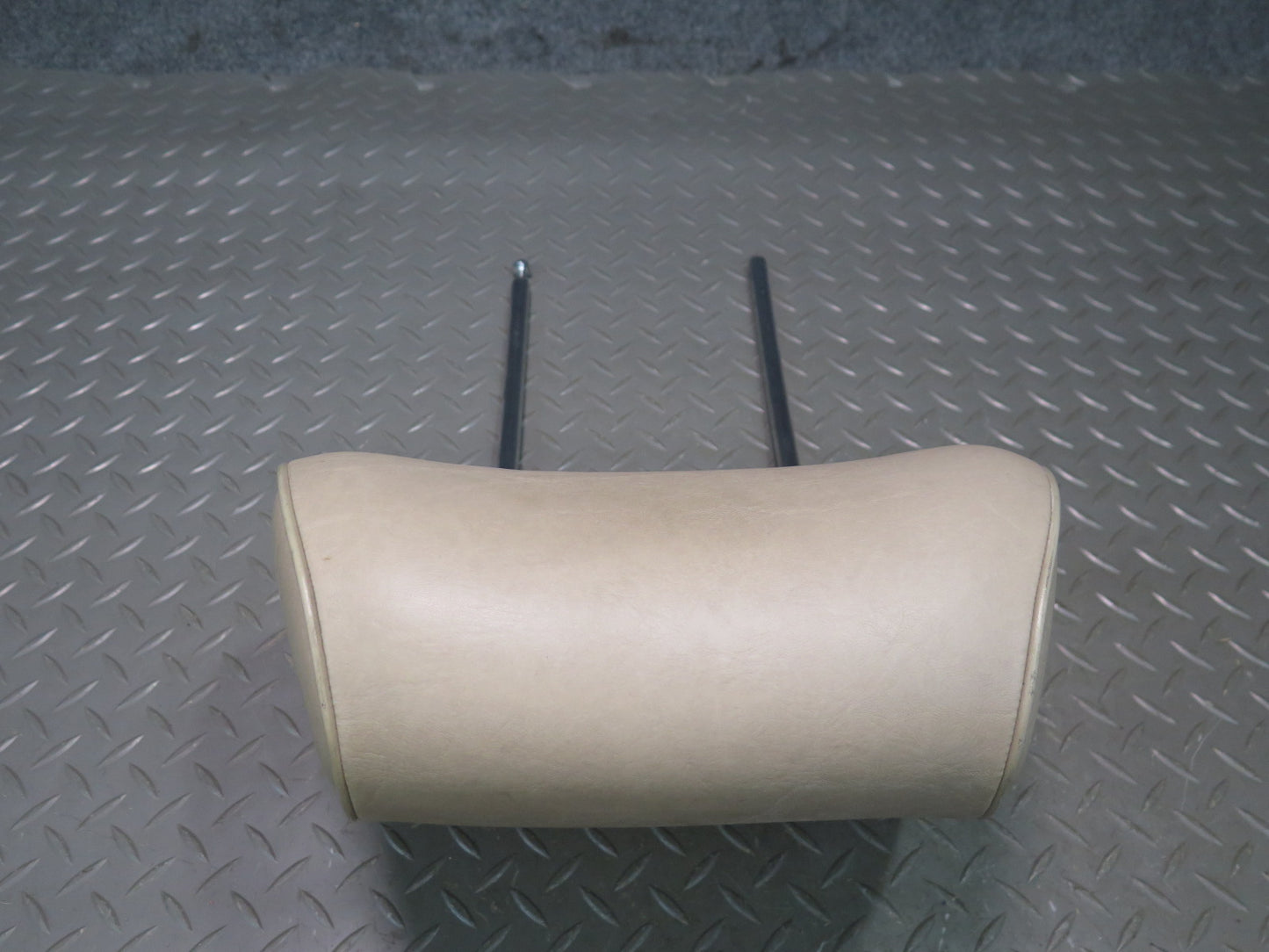 90-95 Mercedes W124 300D Front Left & Right Seat Leather Headrest Beige Set OEM