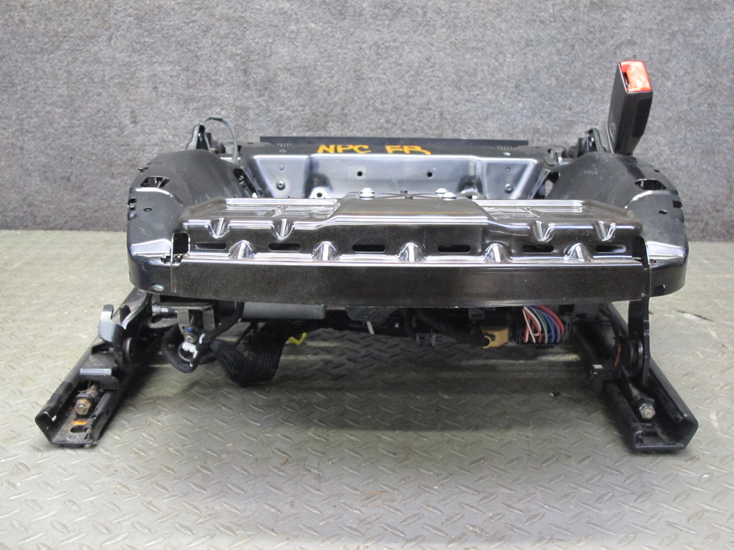 11-18 Porsche Cayenne 958 Front Right Side Lower Seat Rail Frame Track W/ Motor
