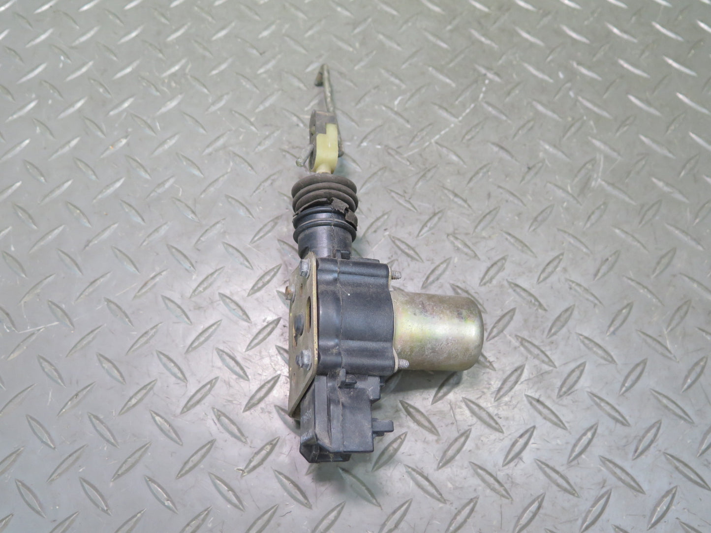84-93 Chevrolet Corvette C4 Right Door Central Lock Actuator Motor OEM