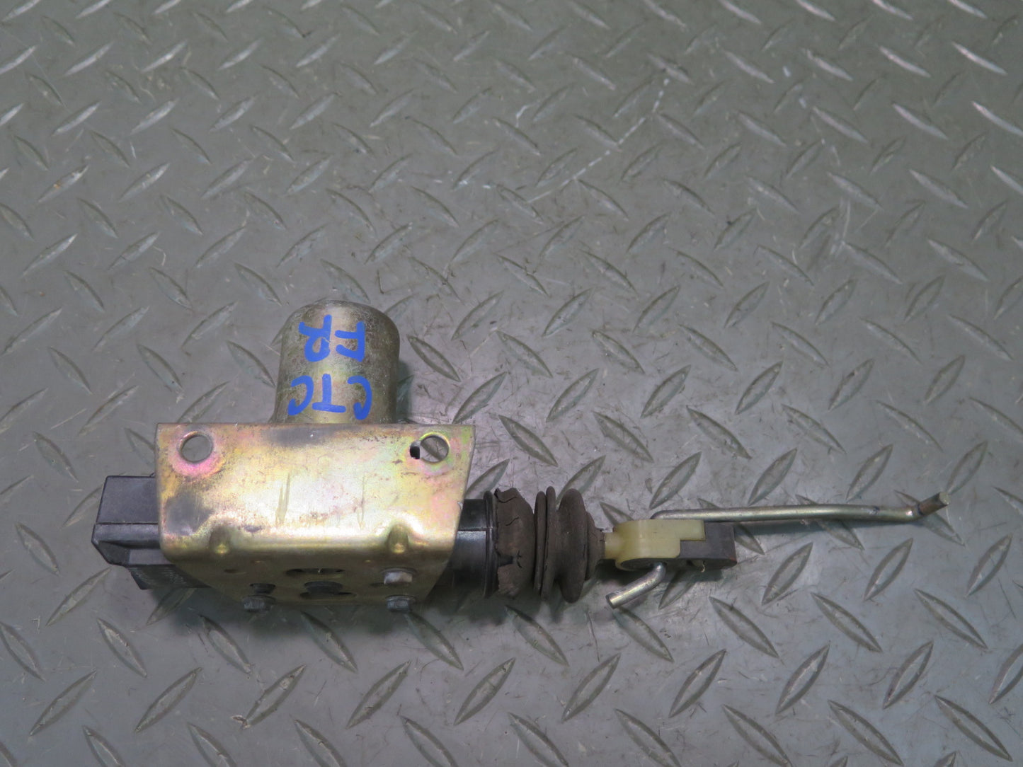 84-93 Chevrolet Corvette C4 Right Door Central Lock Actuator Motor OEM