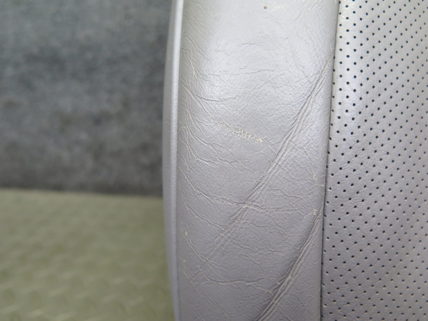04-06 Lexus UCF30L LS430 Front Right Seat Upper Leather Cushion Ash OEM