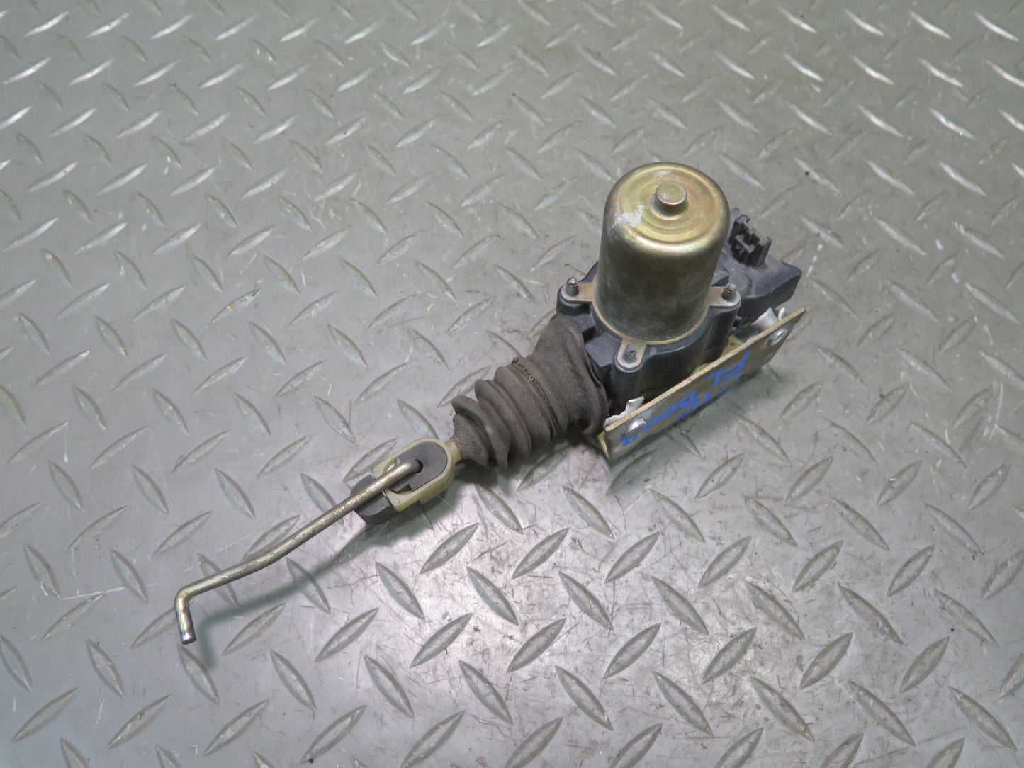 84-93 Chevrolet Corvette C4 Left Driver Door Central Lock Actuator Motor OEM