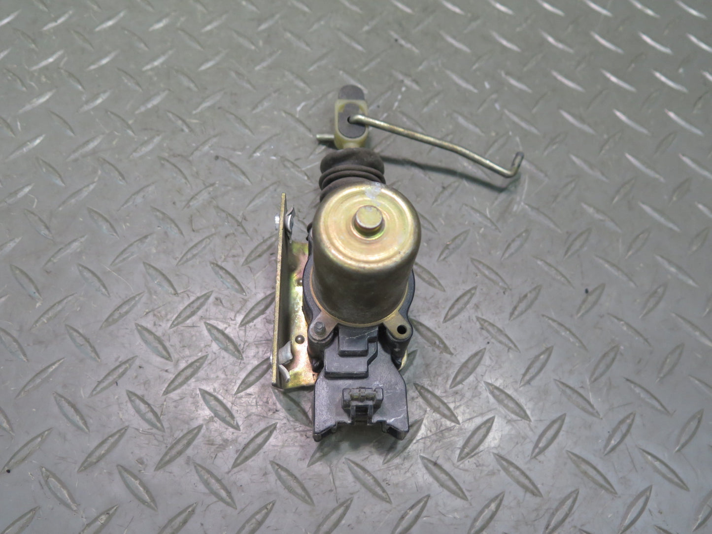 84-93 Chevrolet Corvette C4 Left Driver Door Central Lock Actuator Motor OEM