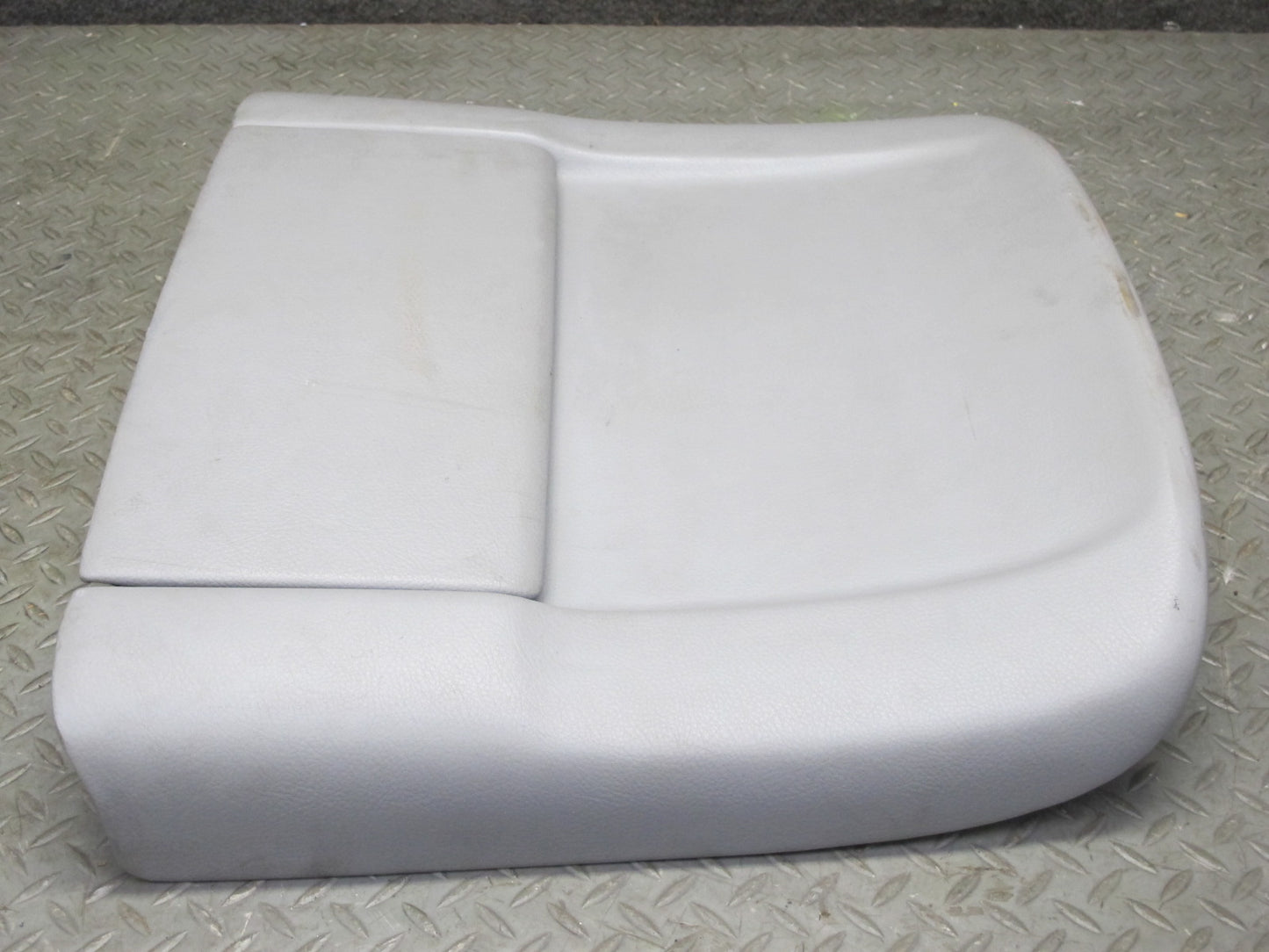 04-06 Lexus UCF30L LS430 Front Right Seat Back Trim Panel Ash OEM