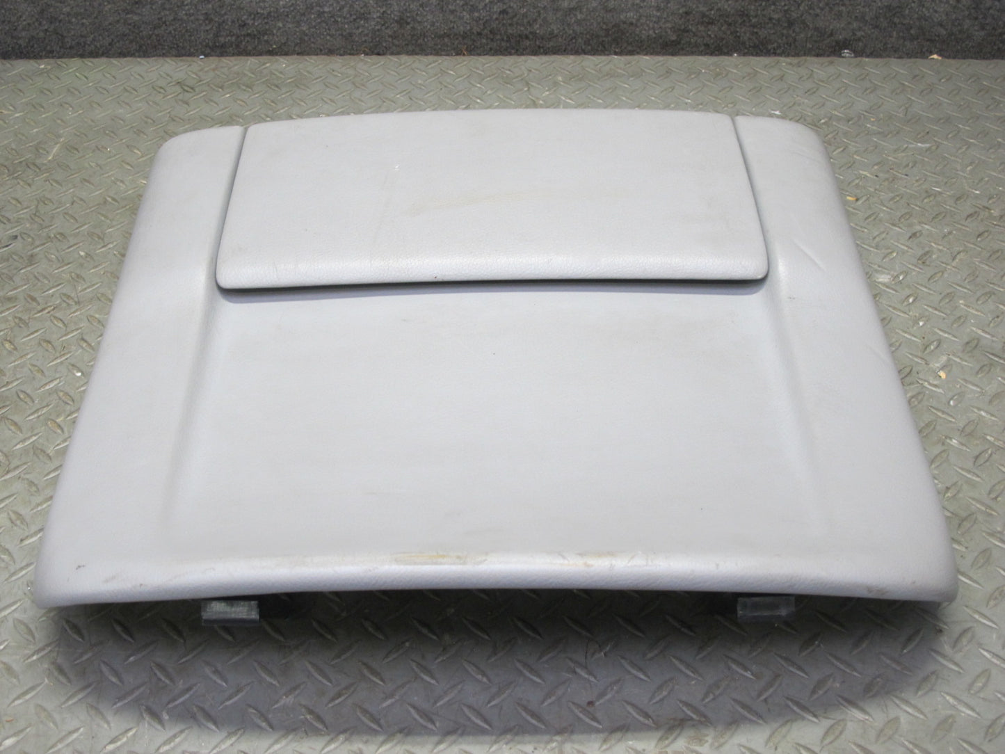04-06 Lexus UCF30L LS430 Front Right Seat Back Trim Panel Ash OEM