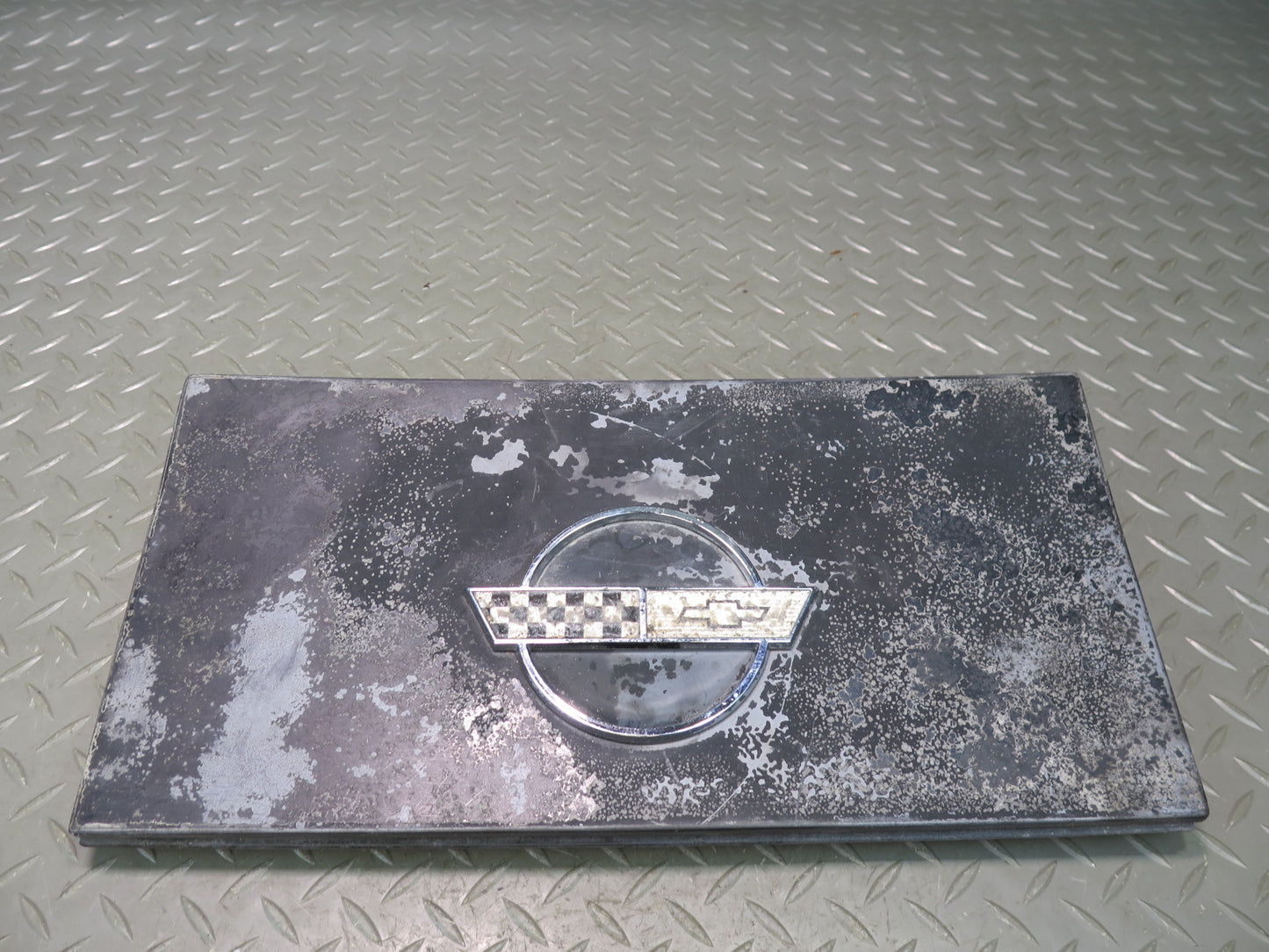 84-96 Chevrolet Corvette C4 Coupe Fuel Gas Door Lid w Emblem Black OEM