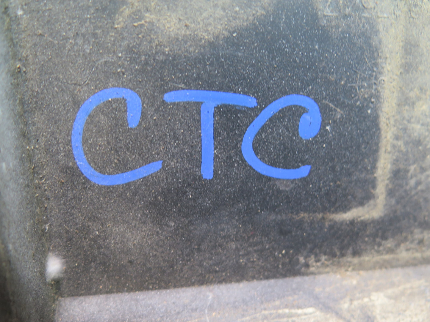 84-96 Chevrolet Corvette C4 Coupe Fuel Gas Door Lid w Emblem Black OEM