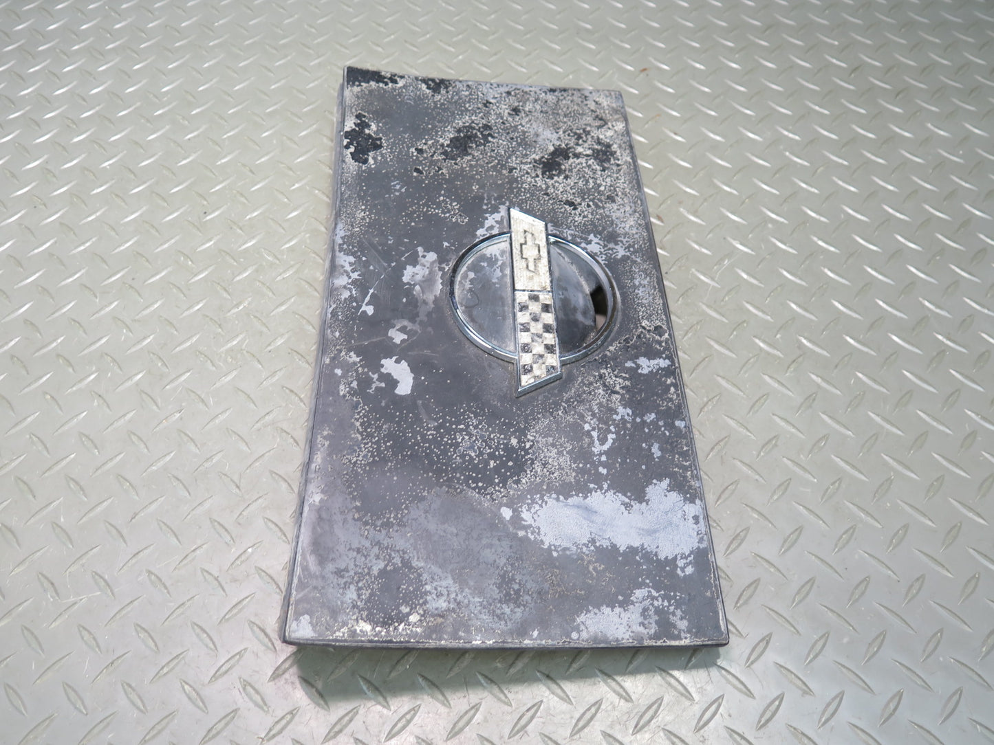 84-96 Chevrolet Corvette C4 Coupe Fuel Gas Door Lid w Emblem Black OEM