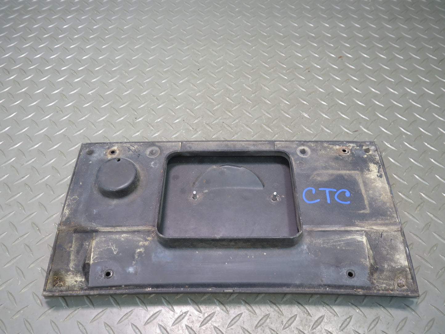 84-96 Chevrolet Corvette C4 Coupe Fuel Gas Door Lid w Emblem Black OEM