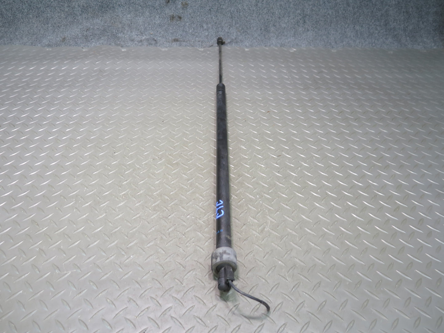 84-96 Chevrolet Corvette C4 Coupe Rear Window Lift Supports Shock Strut Set OEM