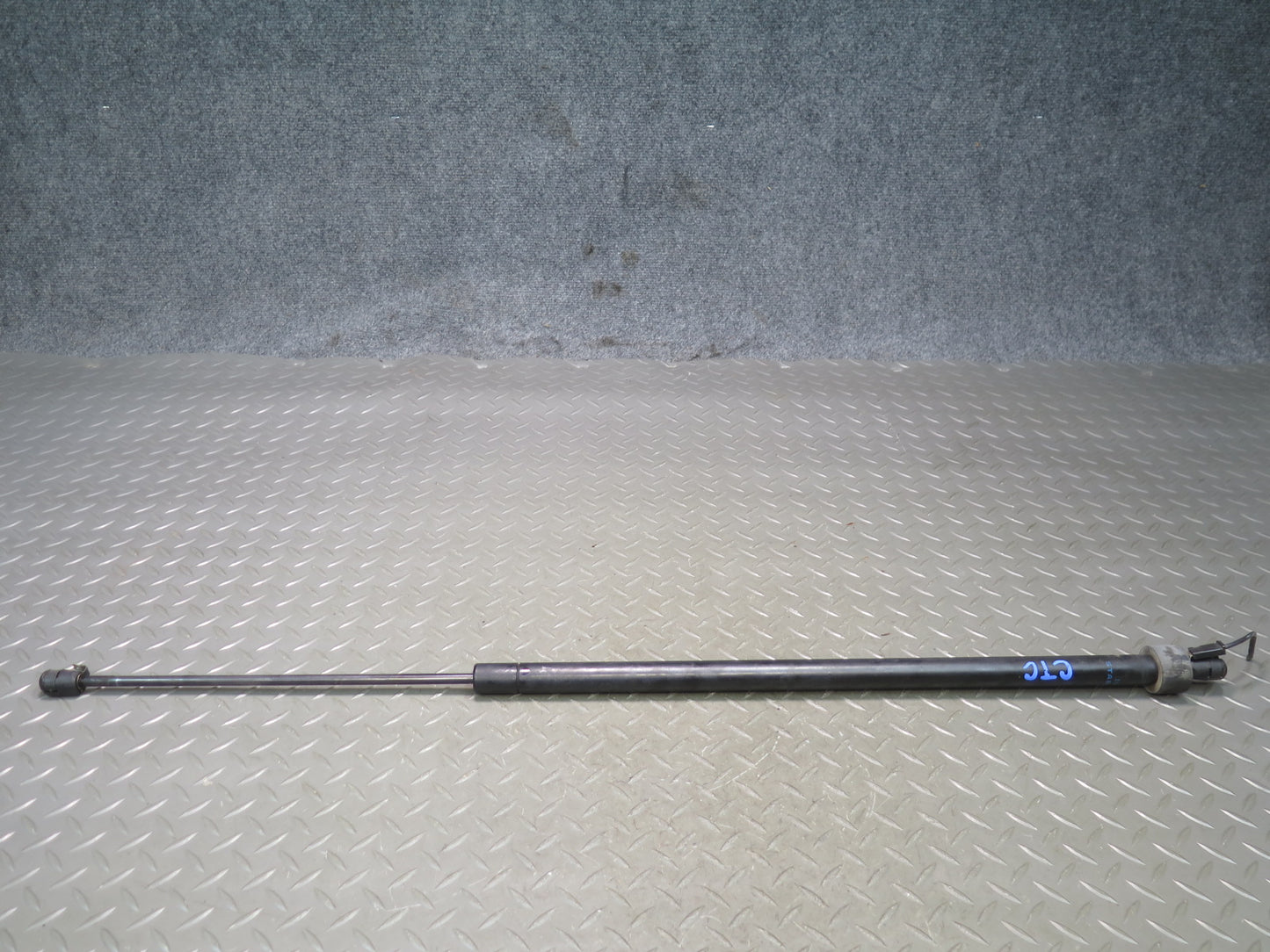 84-96 Chevrolet Corvette C4 Coupe Rear Window Lift Supports Shock Strut Set OEM