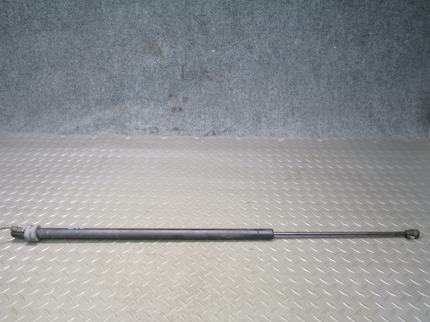 84-96 Chevrolet Corvette C4 Coupe Rear Window Lift Supports Shock Strut Set OEM