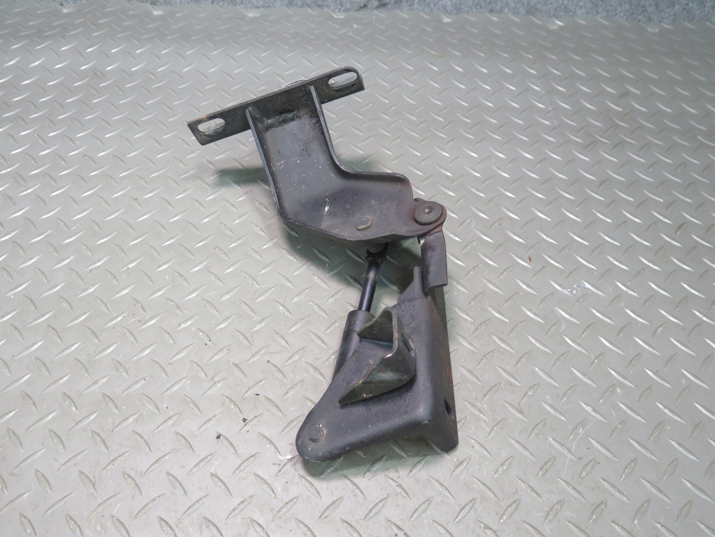 1984 Chevrolet Corvette C4 Left Right Hood Hinge w Shims AND Bolts Set OEM