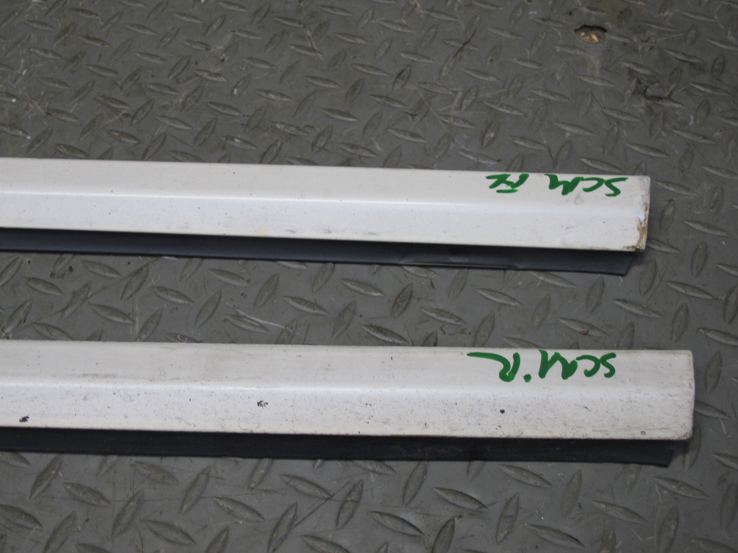 92-96 Lexus SC300 SC400 Set of 2 Left Right Door Exterior Lower Trim Molding OEM