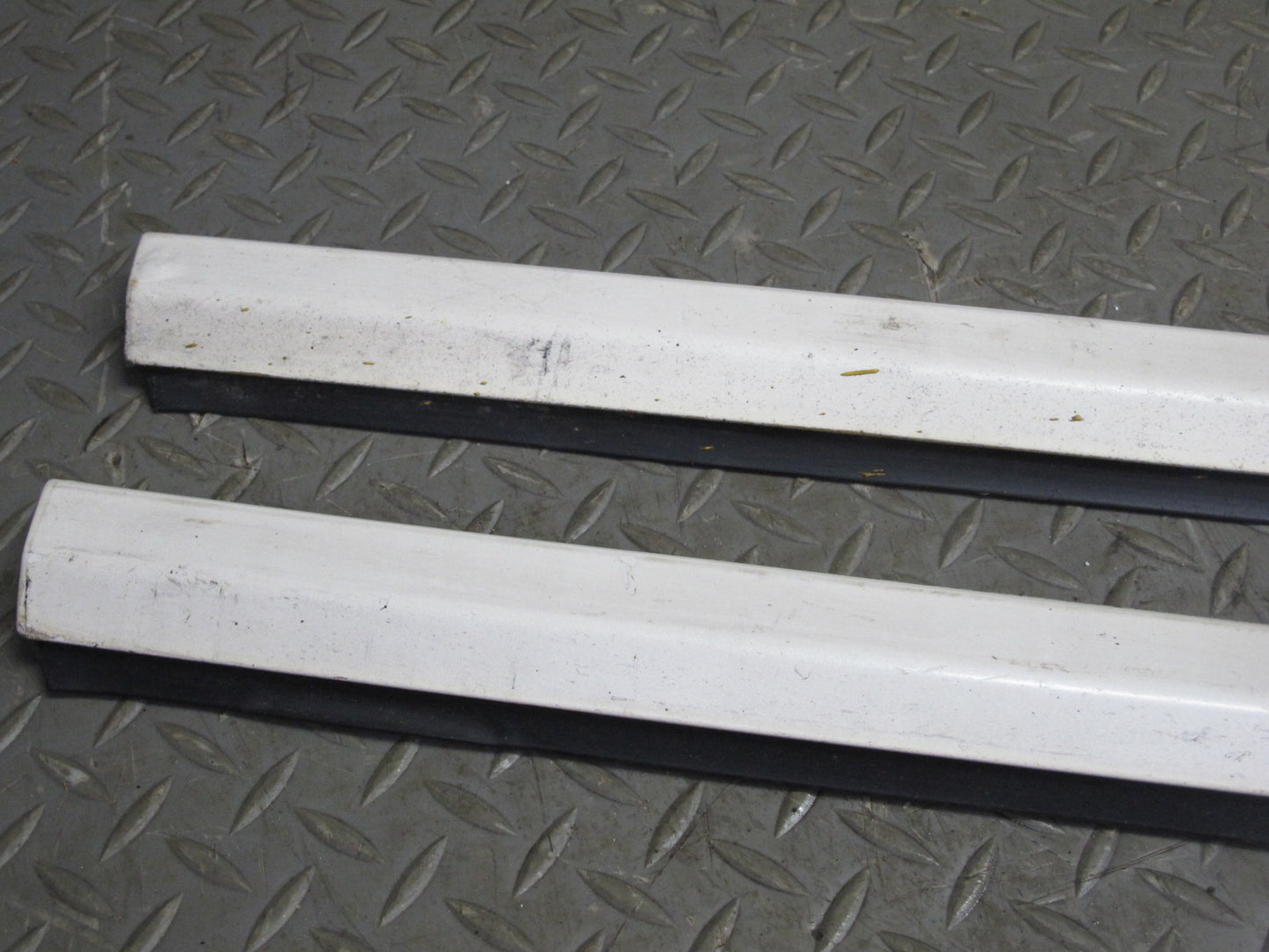 92-96 Lexus SC300 SC400 Set of 2 Left Right Door Exterior Lower Trim Molding OEM