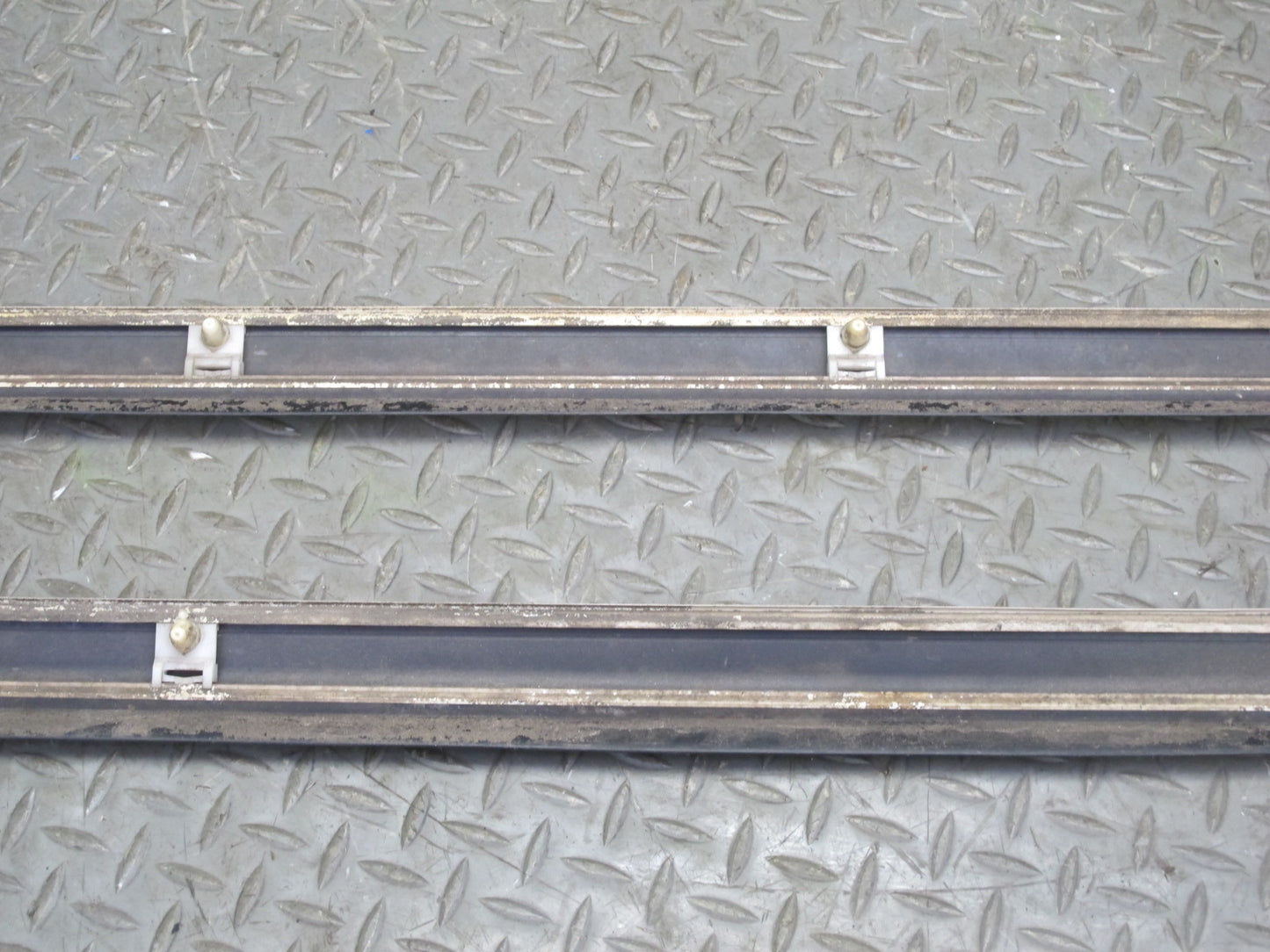 92-96 Lexus SC300 SC400 Set of 2 Left Right Door Exterior Lower Trim Molding OEM