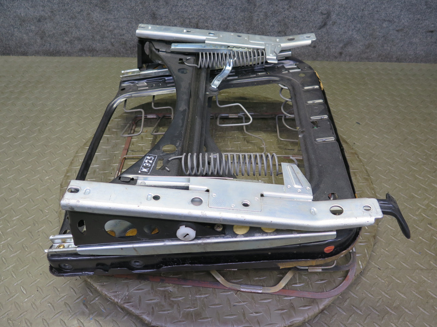 82-85 Mercedes W123 300D Sedan Front Right Passanger Seat Frame Track Rail OEM