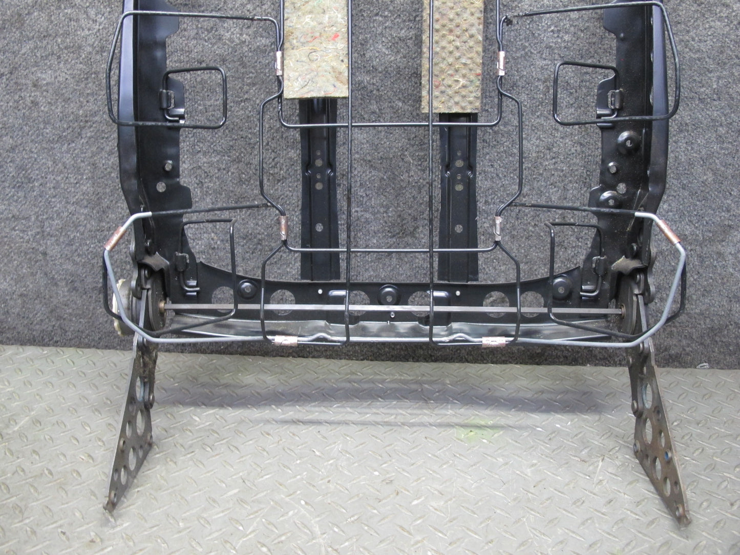 82-85 Mercedes W123 Front Right Passenger Side Upper Seat Frame OEM