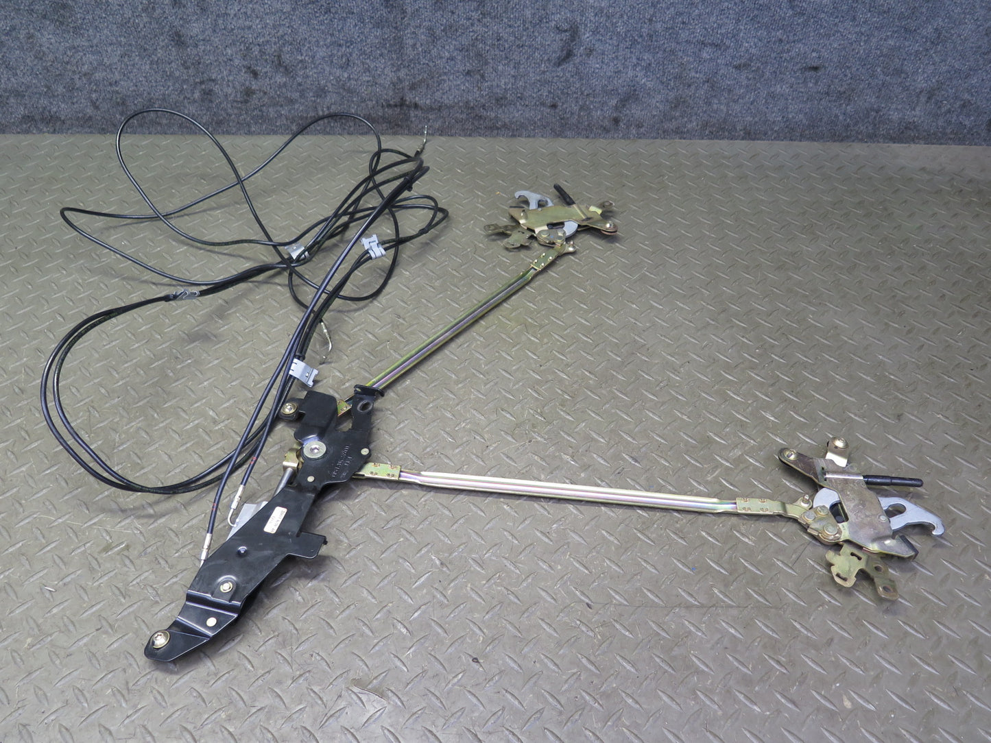 03-12 Mercedes R230 Sl-class Convertible TOP Roof Lock Latch w Lines OEM