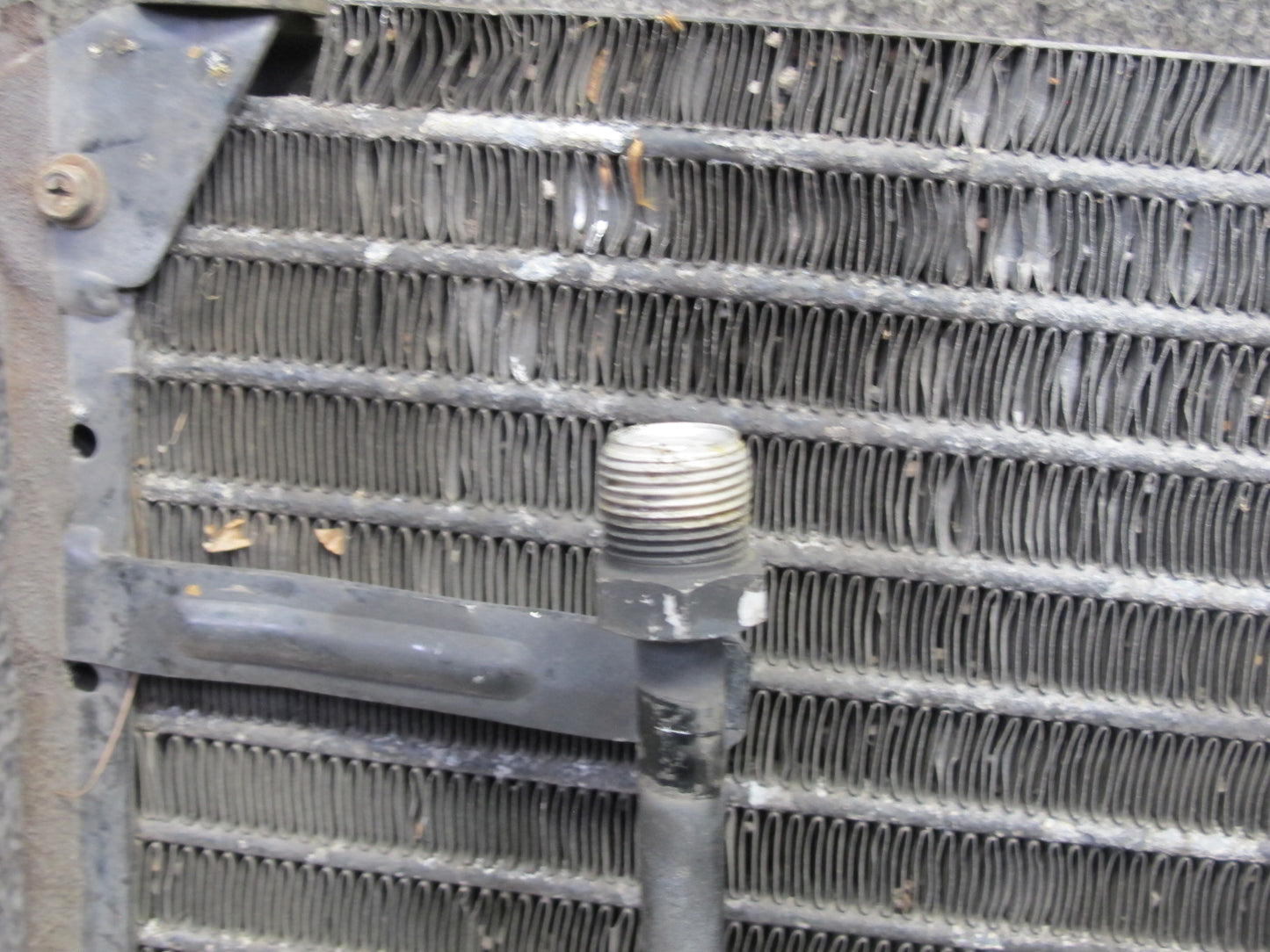 90-93 Nissan Z32 300ZX NON Turbo A/C Air Condition Condenser 92101-30P00 OEM