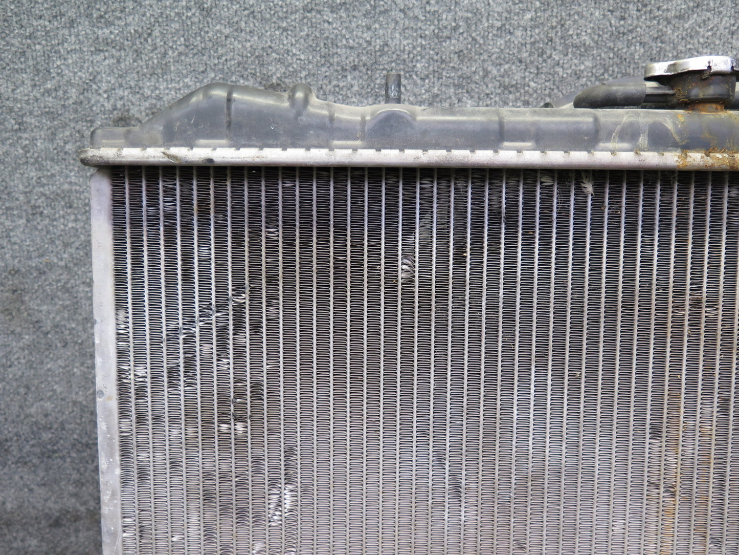 90-96 Nissan Z32 300ZX NON Turbo A/T Engine Cooling Radiator w Shroud OEM