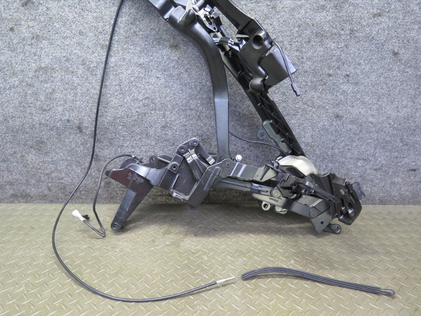 03-08 Mercedes R230 Sl-class Convertible Set of 2 Hard TOP Roof Hinge Set OEM