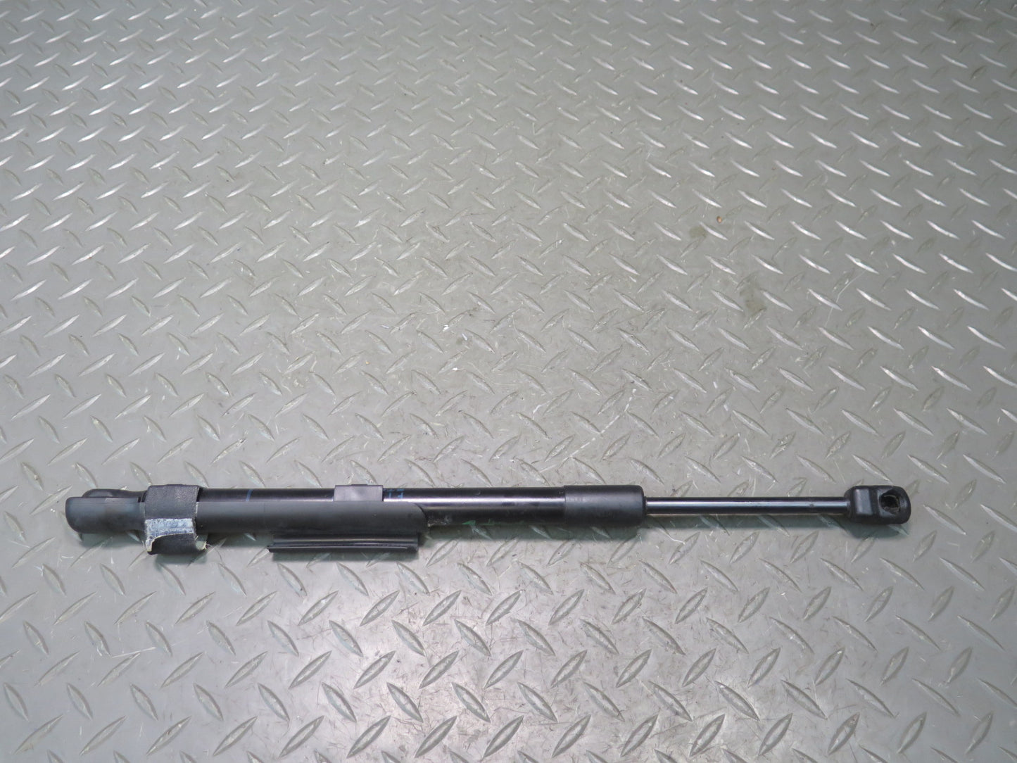 2014-2018 BMW F15 X5 Front Left & Right Hood Lift Shock Support Set of 2