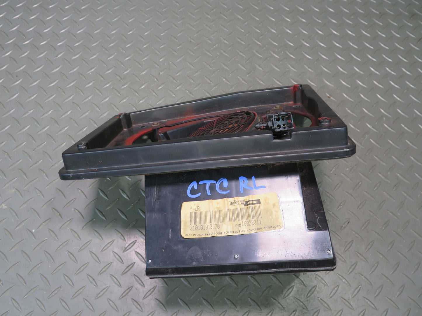 84-89 Chevrolet Corvette C4 Coupe Set of 2 Rear Right & Left Speaker OEM