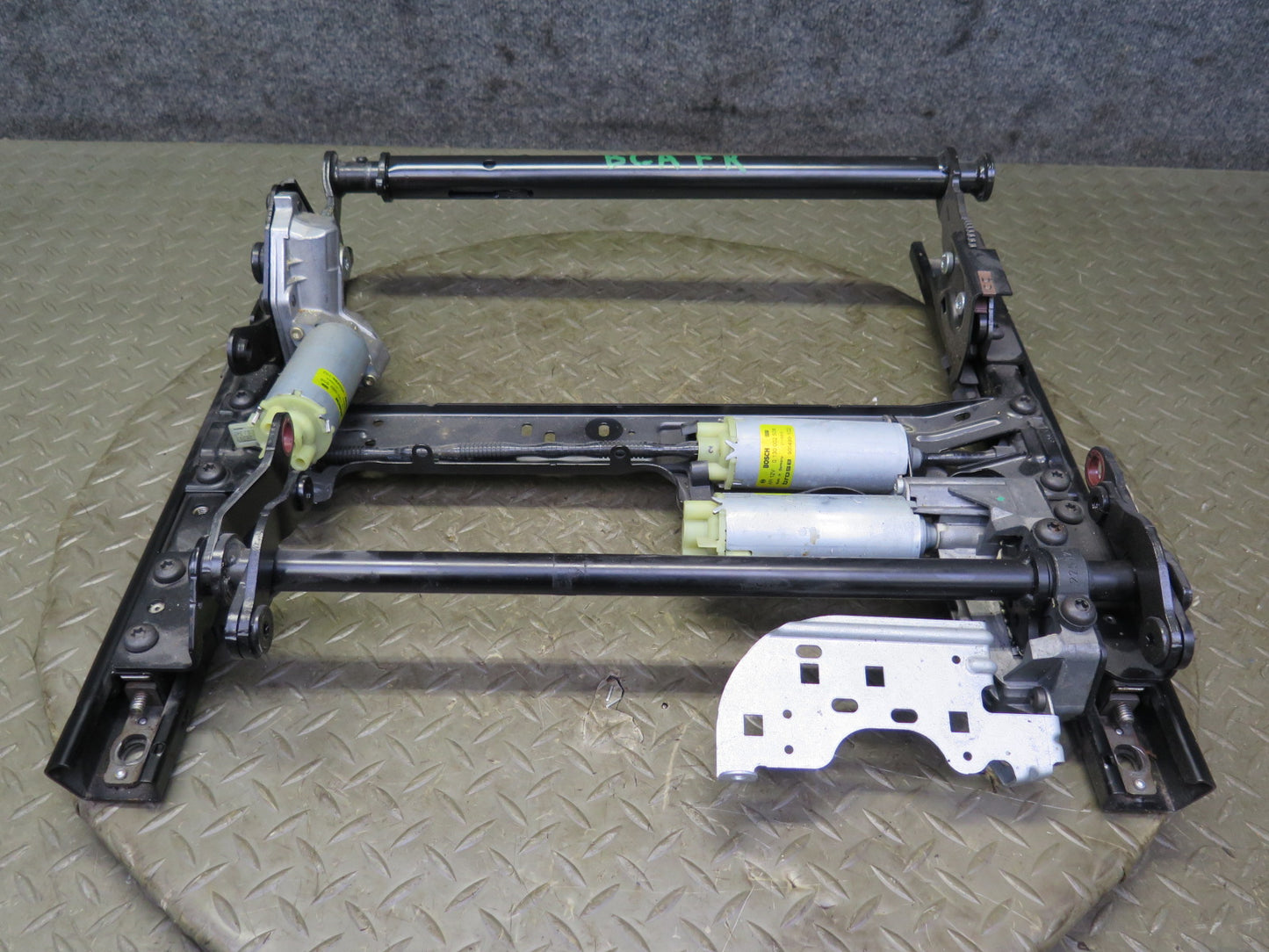 06-12 Bentley Continental Flying Spur Front Right Seat Lower Frame Track Motors